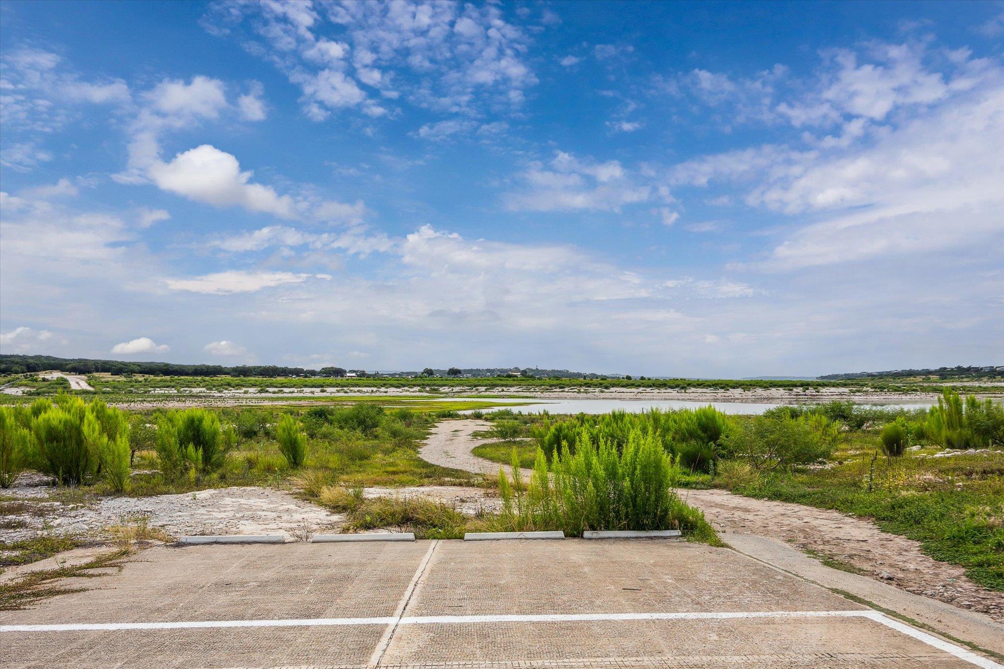 742 Park Shrs, Canyon Lake, TX 78133