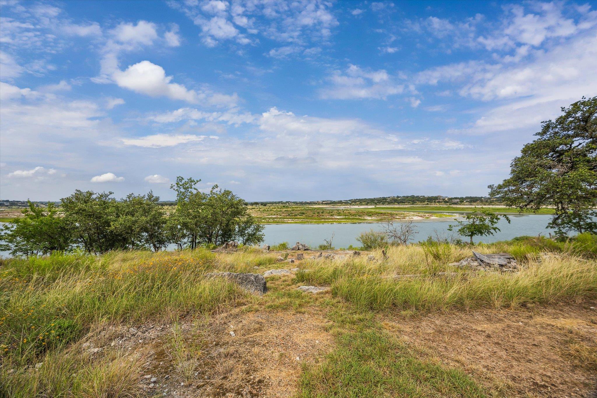 742 Park Shrs, Canyon Lake, TX 78133