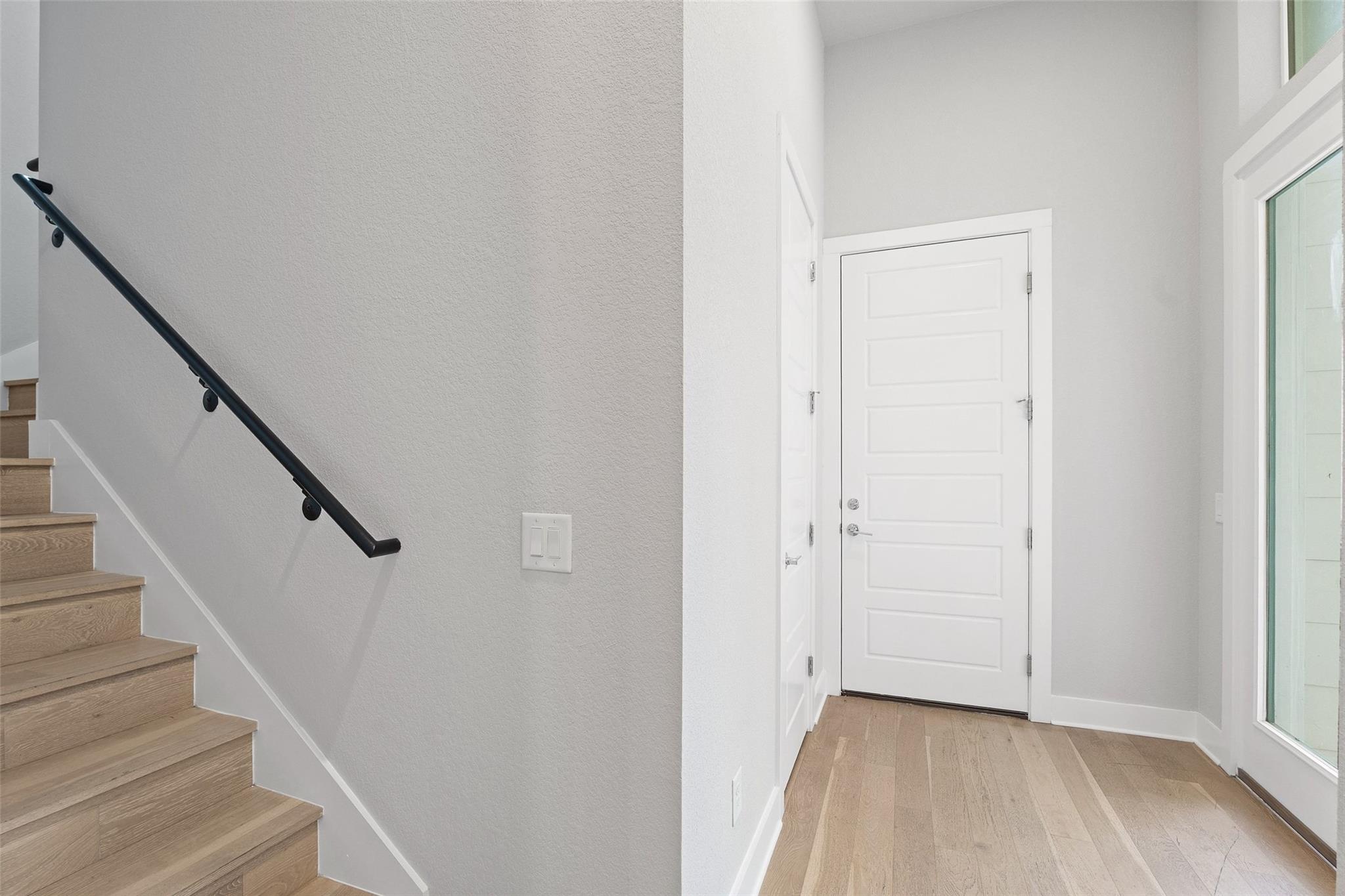 6104 Florencia Ln, Austin, TX 78724