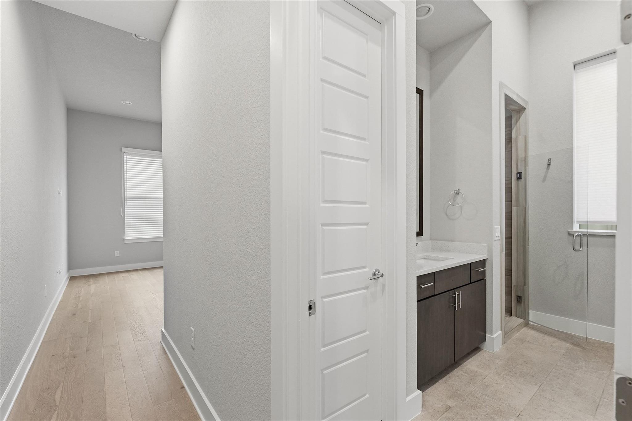 6104 Florencia Ln, Austin, TX 78724