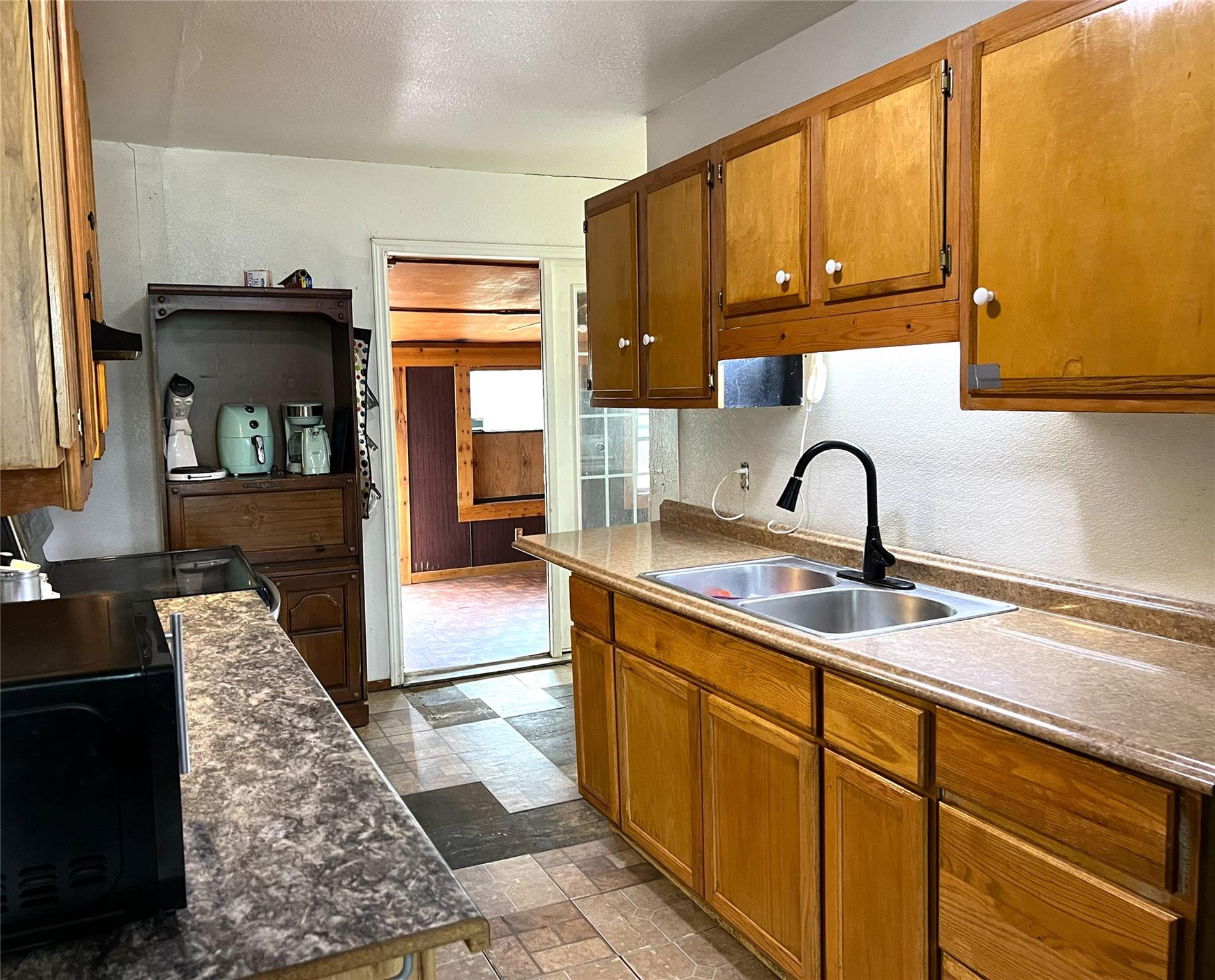 123 Pine Song, Bastrop, TX 78602