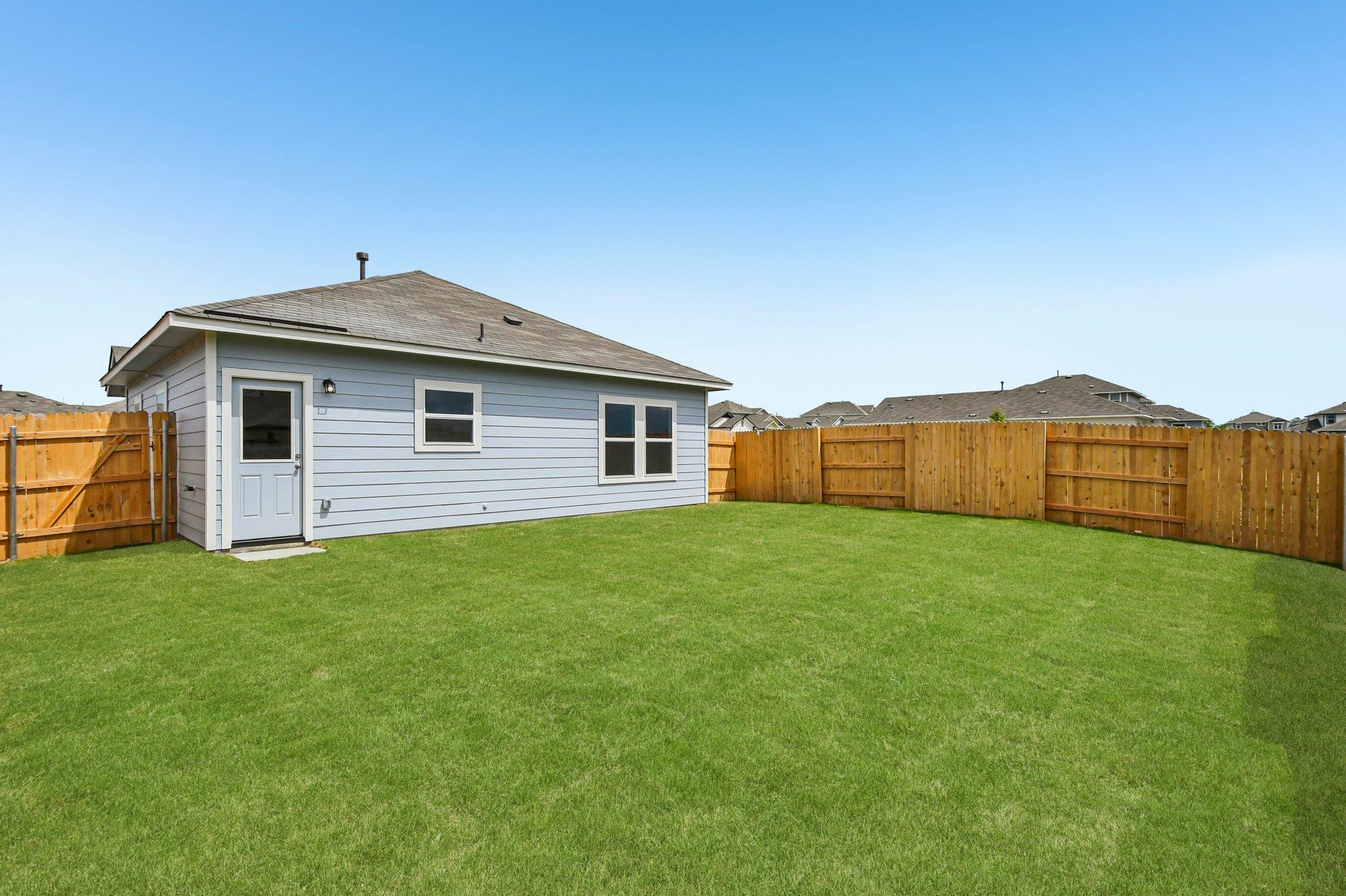 251 Haywood Mnr, Maxwell, TX 78656