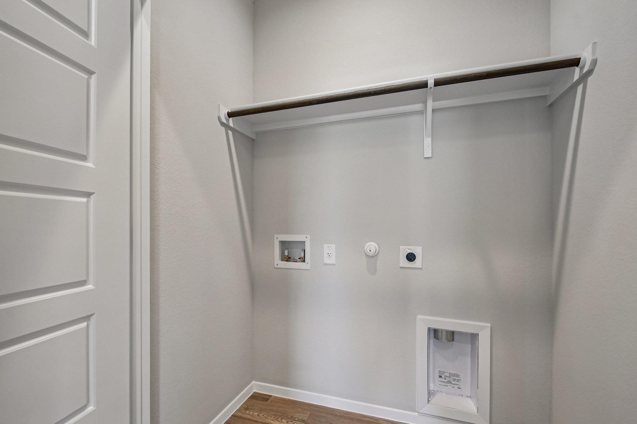 251 Haywood Mnr, Maxwell, TX 78656