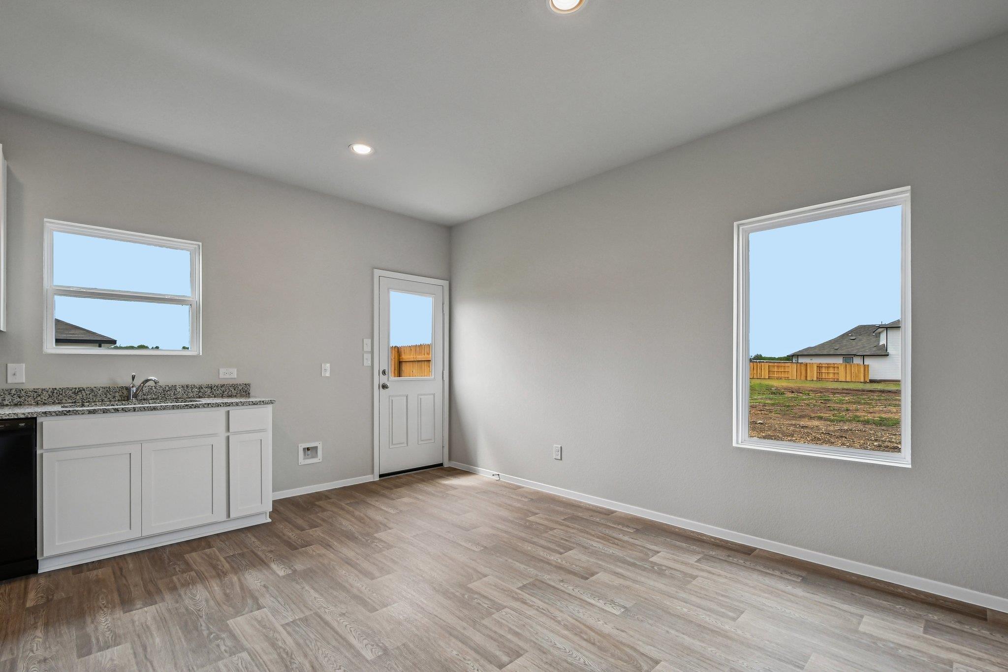 251 Haywood Mnr, Maxwell, TX 78656