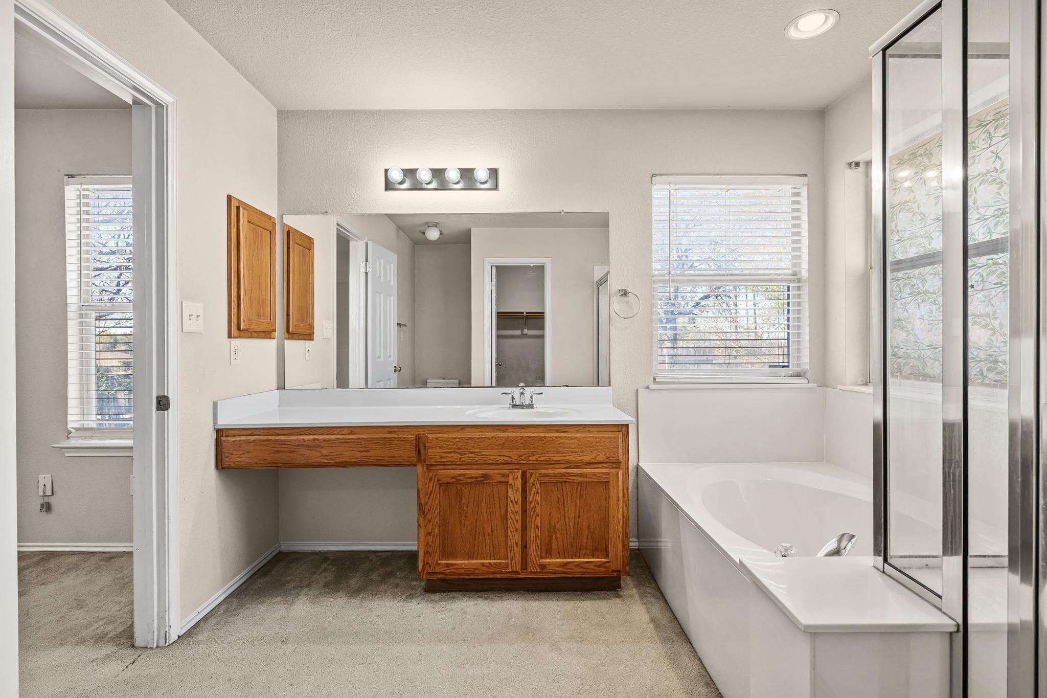 1227 Liffey Dr, Pflugerville, TX 78660