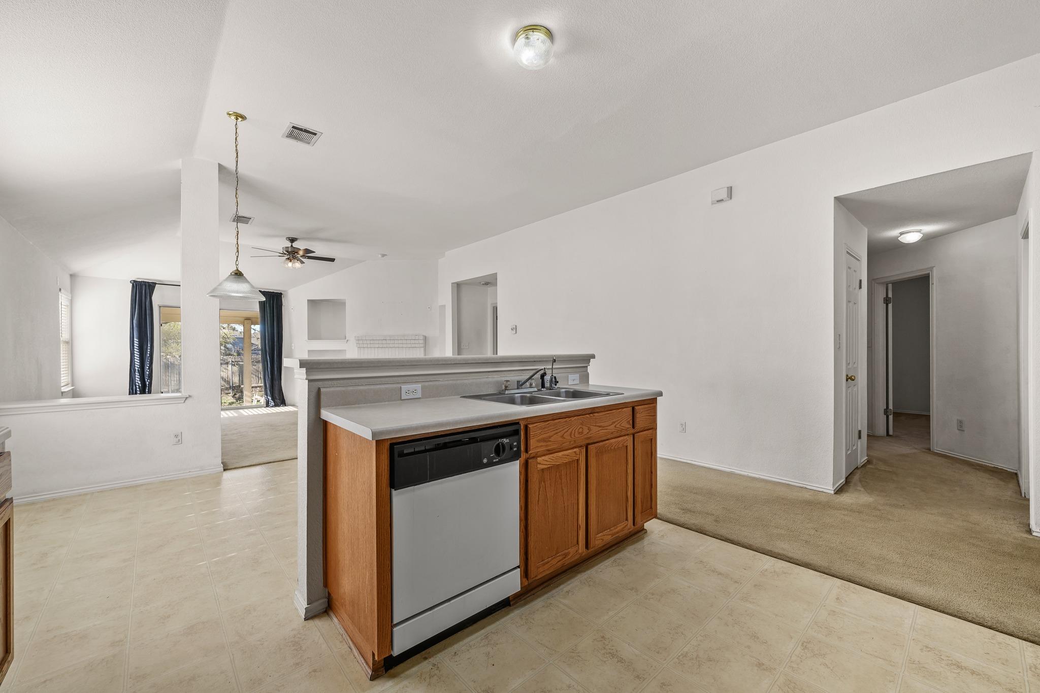 1227 Liffey Dr, Pflugerville, TX 78660