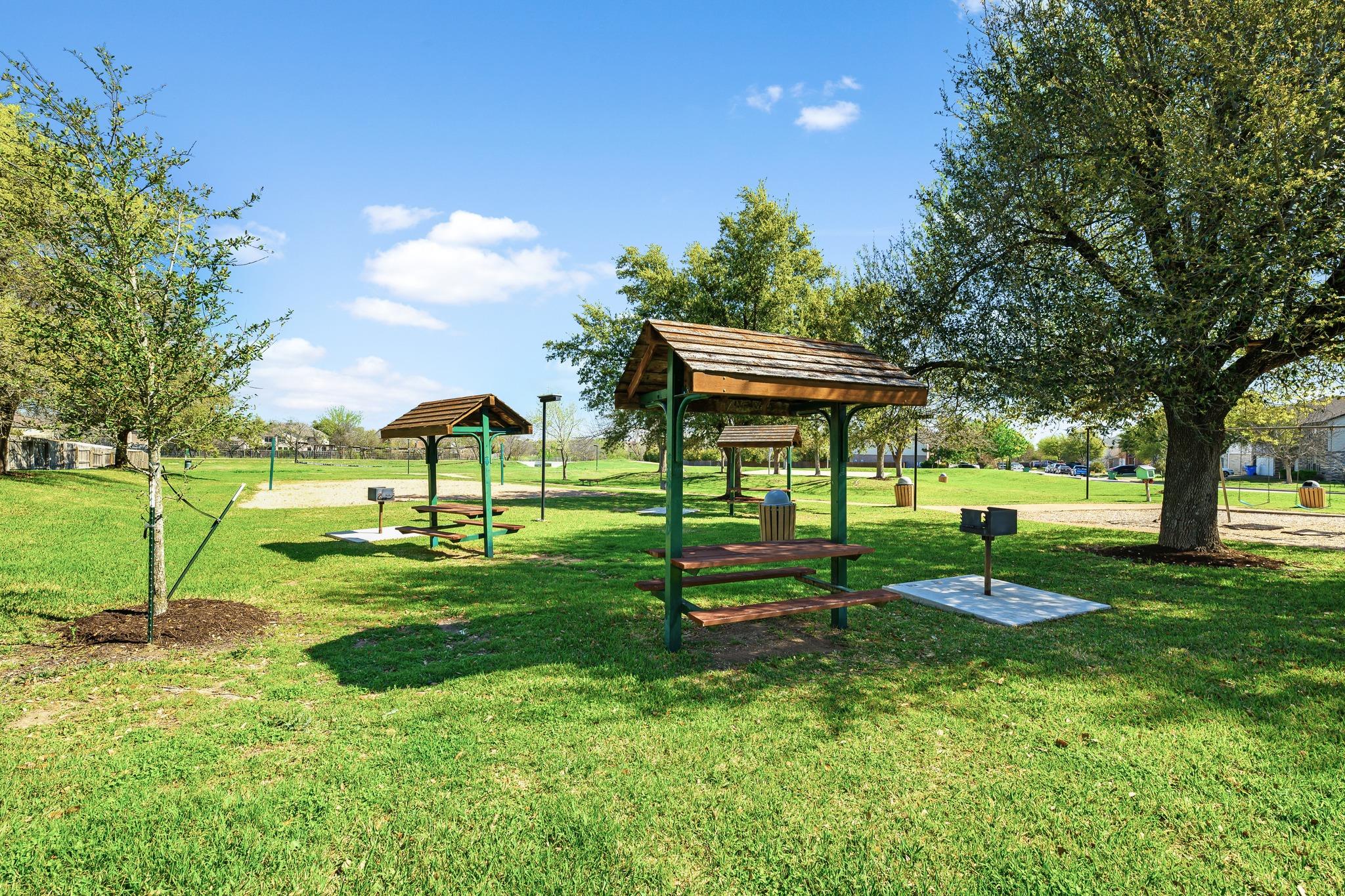 1227 Liffey Dr, Pflugerville, TX 78660