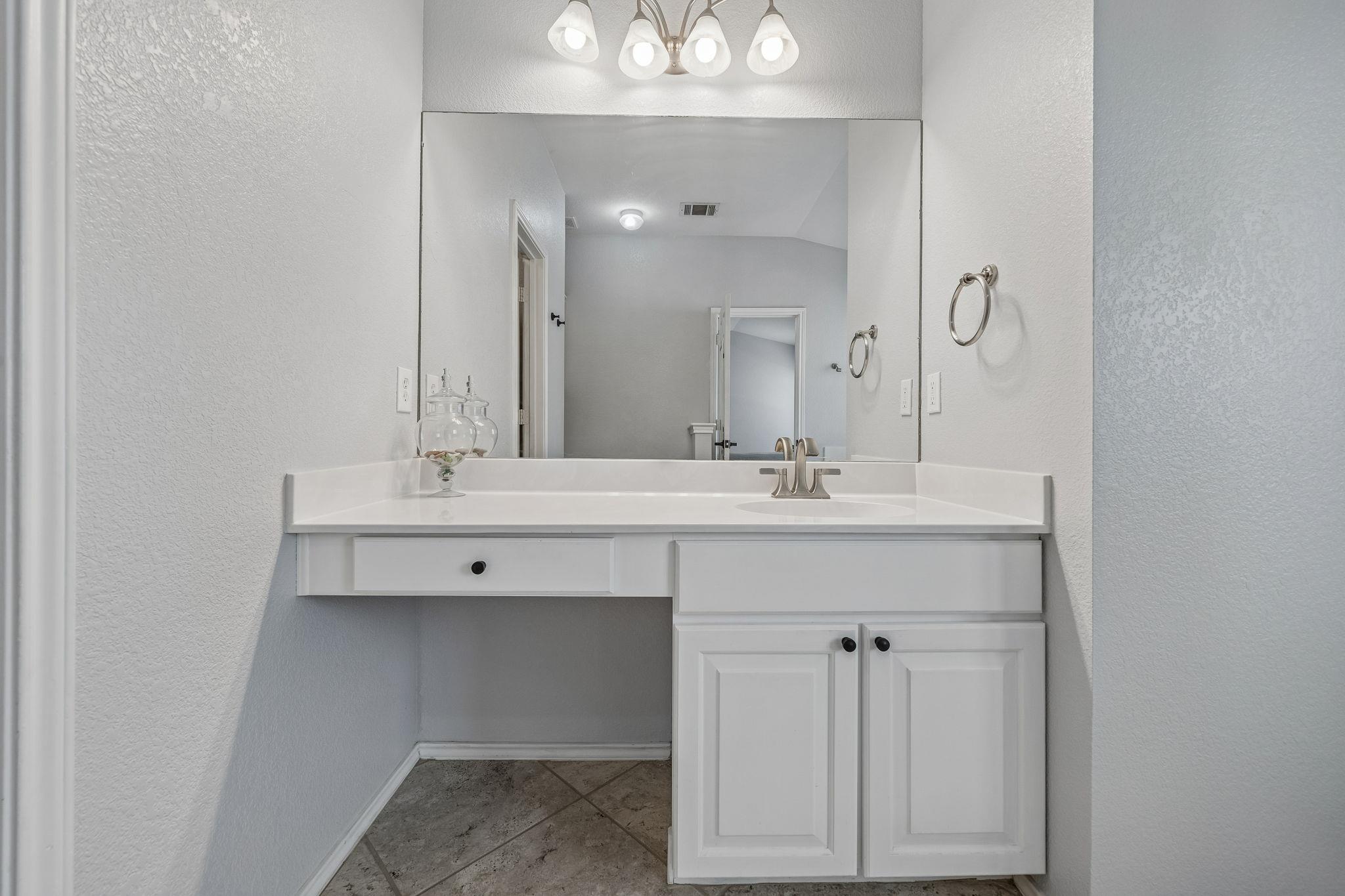 5357 Hartson, Kyle, TX 78640