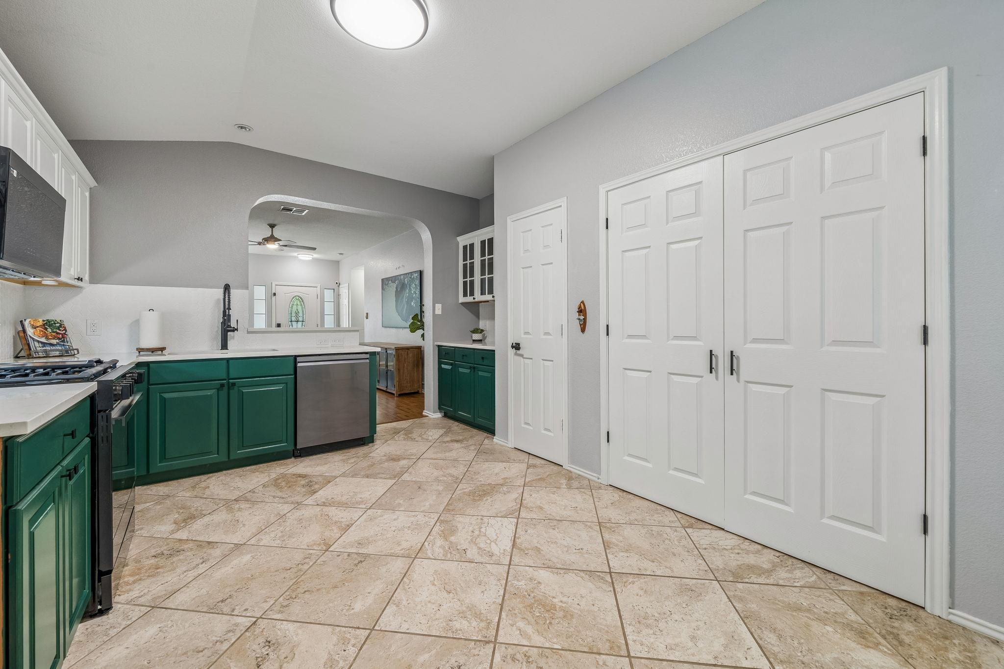 5357 Hartson, Kyle, TX 78640