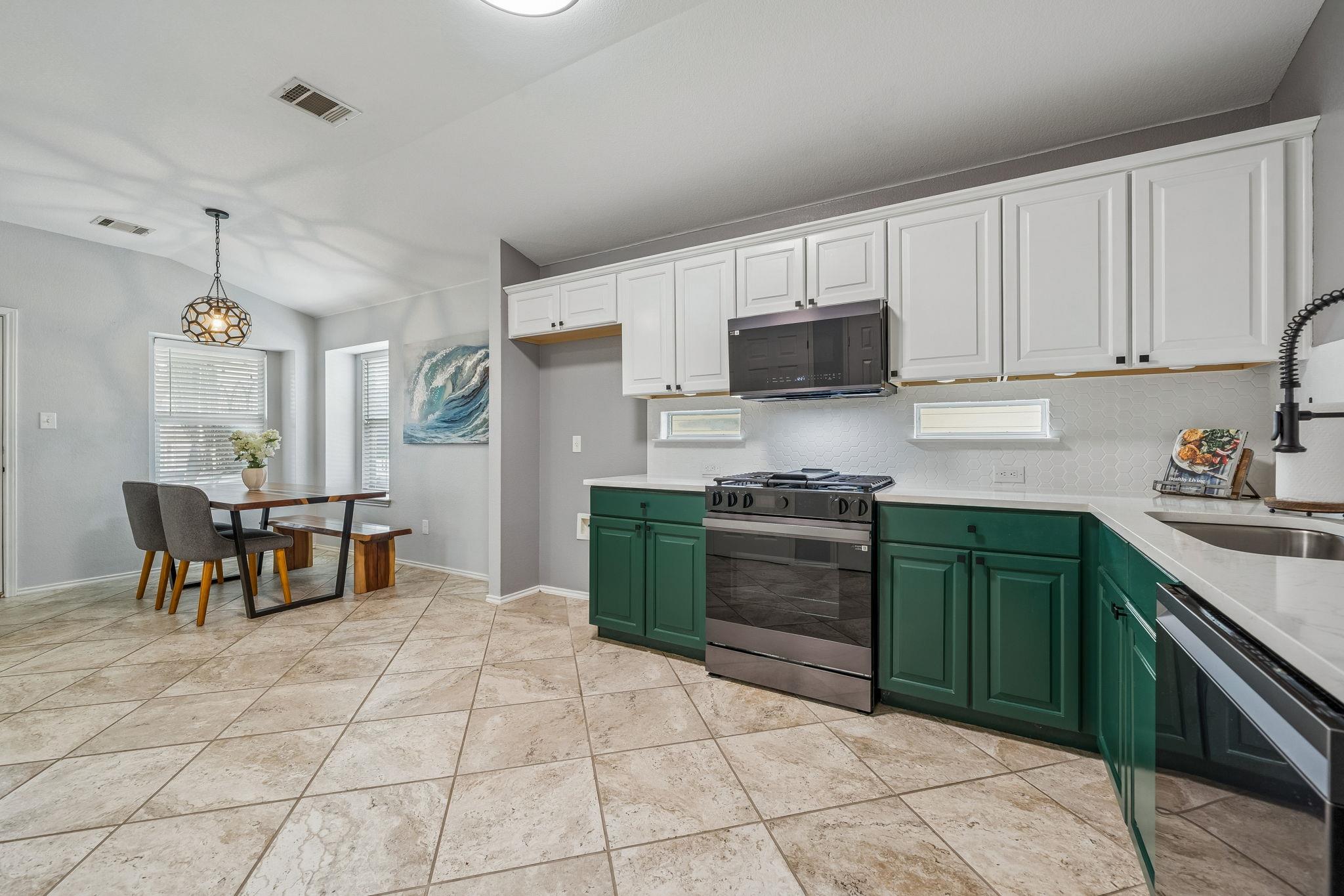 5357 Hartson, Kyle, TX 78640