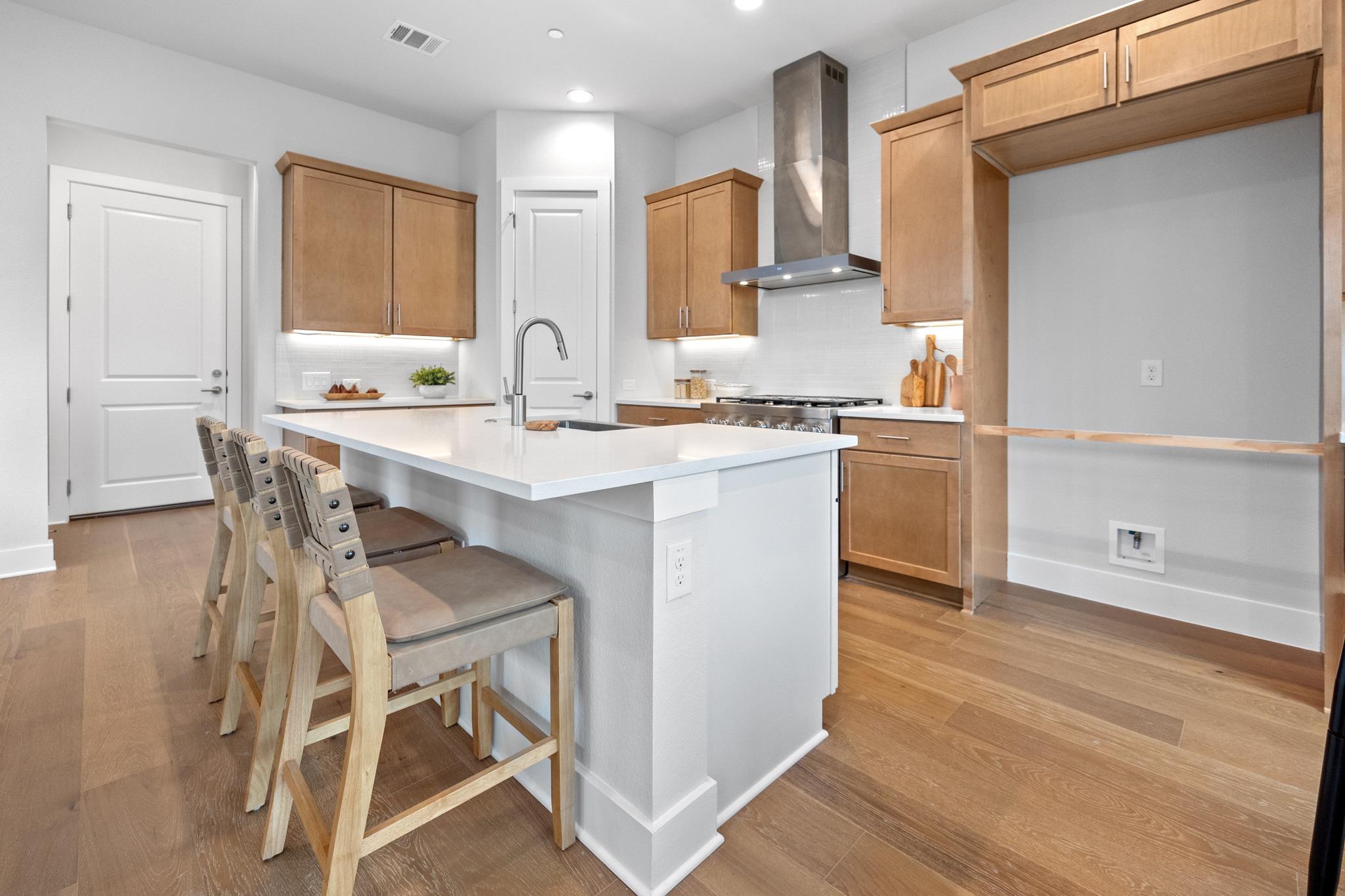 2707 Dulce Ln # 14, Austin, TX 78704