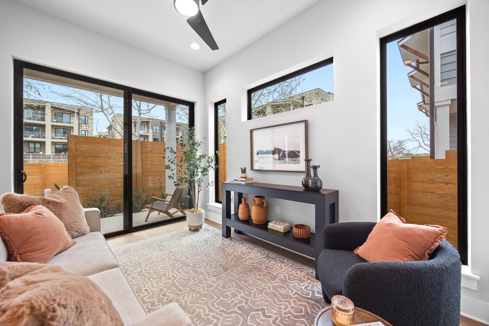 2707 Dulce Ln # 14, Austin, TX 78704