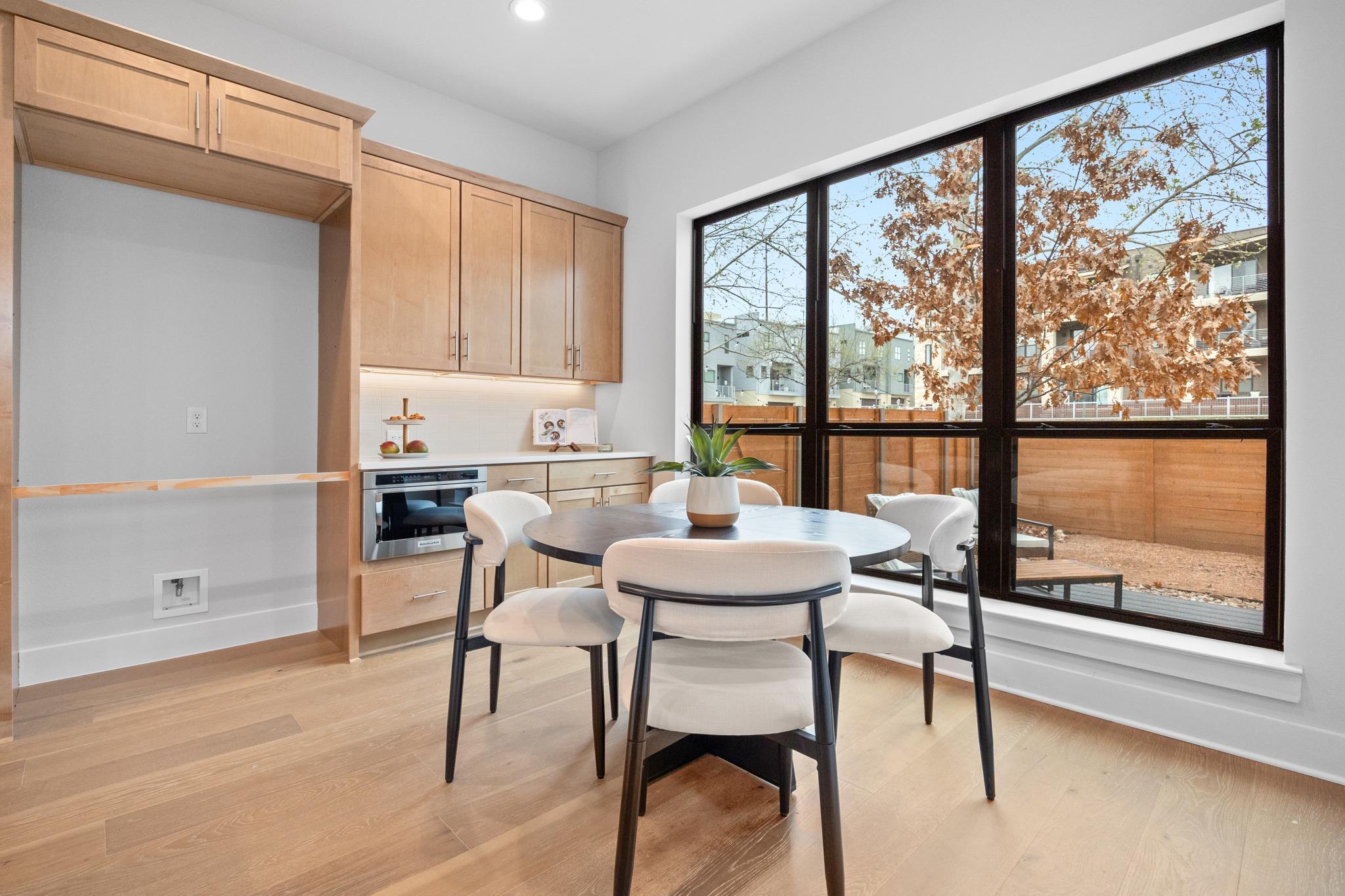 2707 Dulce Ln # 14, Austin, TX 78704