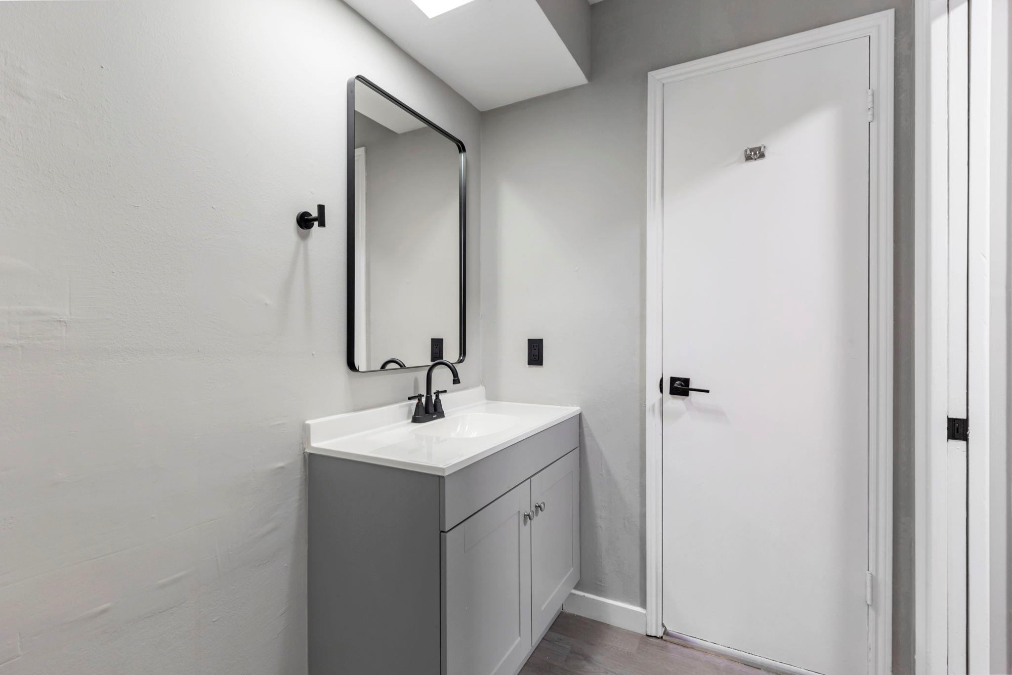 2226 Nantucket Dr # A, Houston, TX 77057