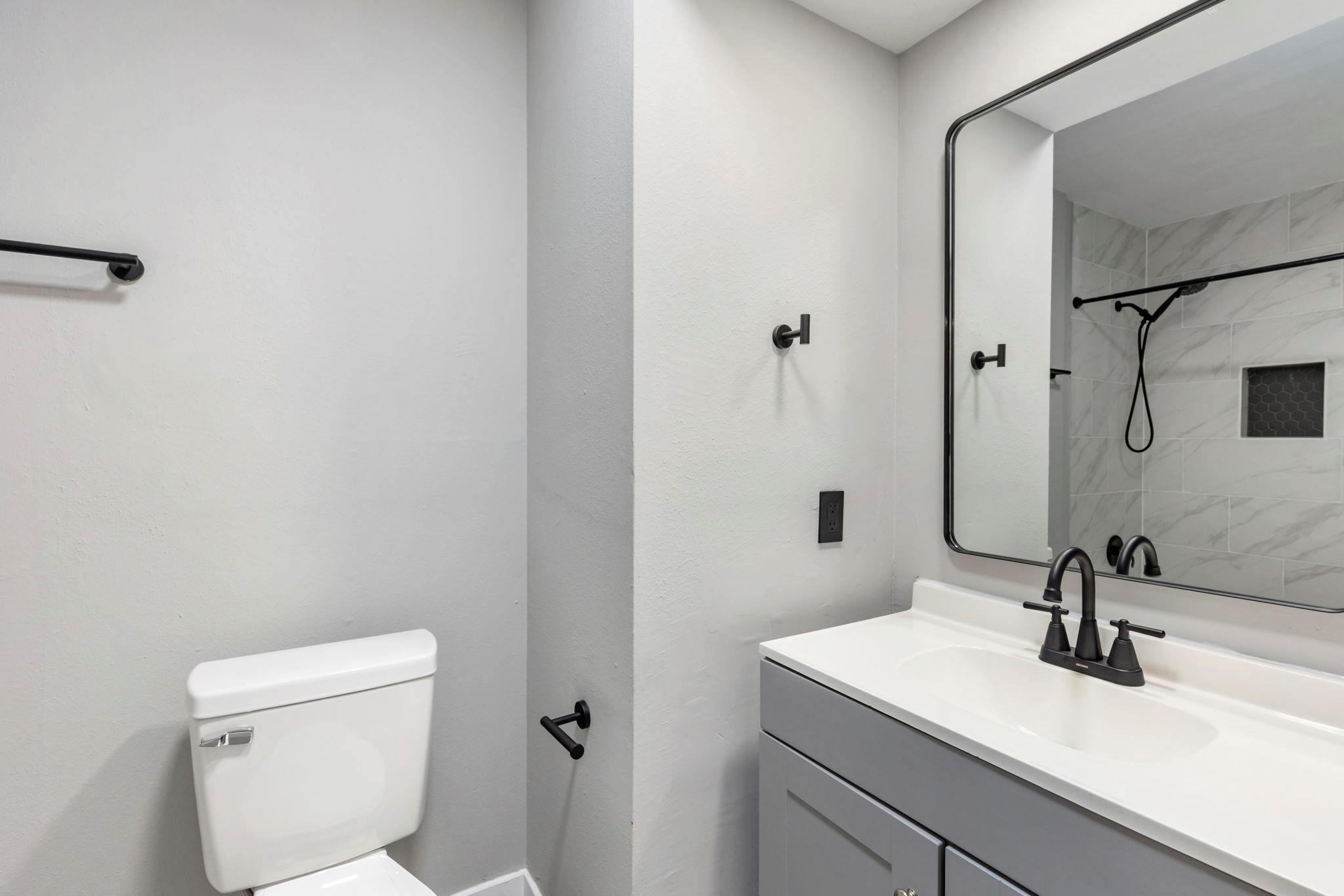 2226 Nantucket Dr # A, Houston, TX 77057