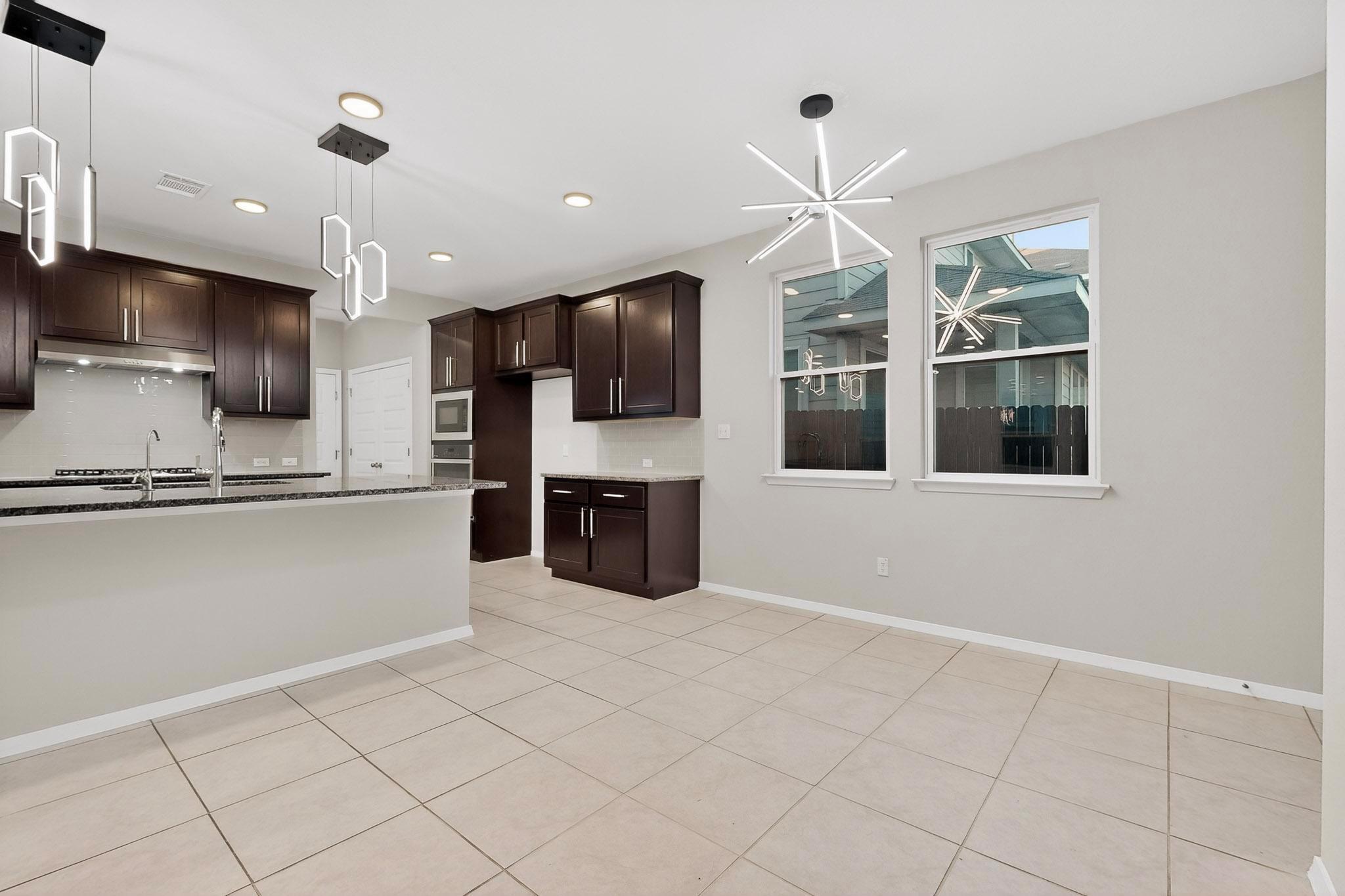 284 Delta Crst, Maxwell, TX 78656