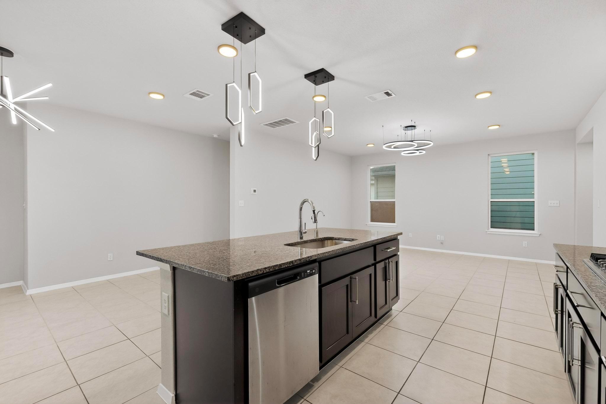 284 Delta Crst, Maxwell, TX 78656