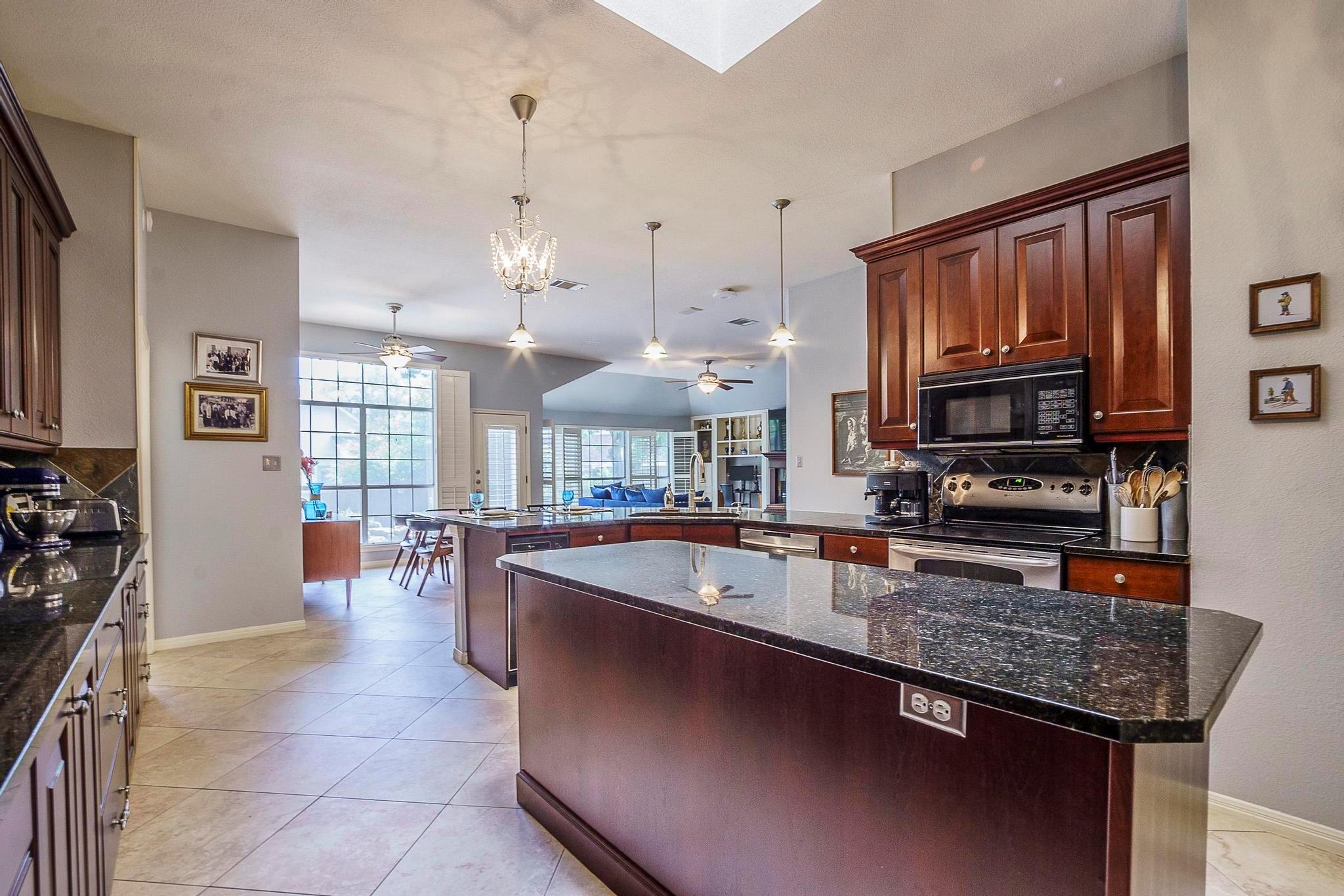 5201 Kite Tail Dr, Austin, TX 78730