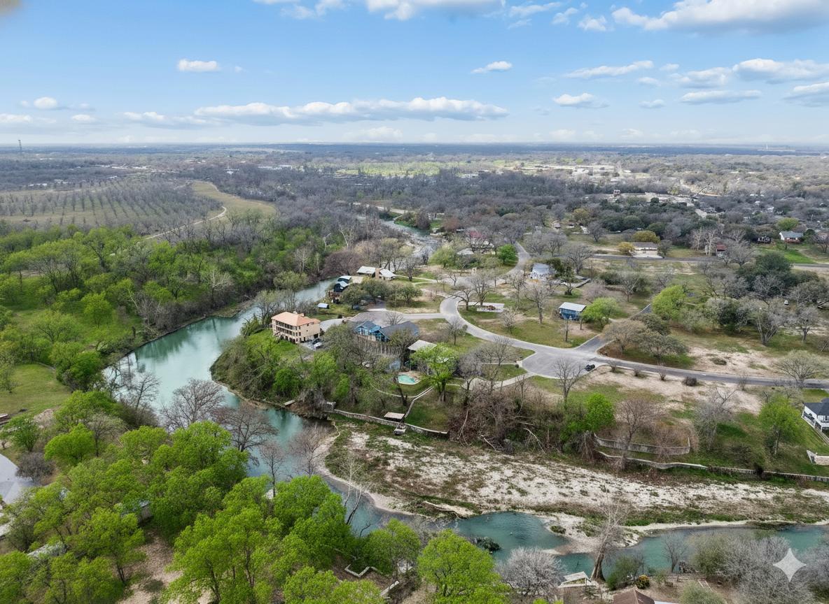 54 S Hampton Dr, Seguin, TX 78155