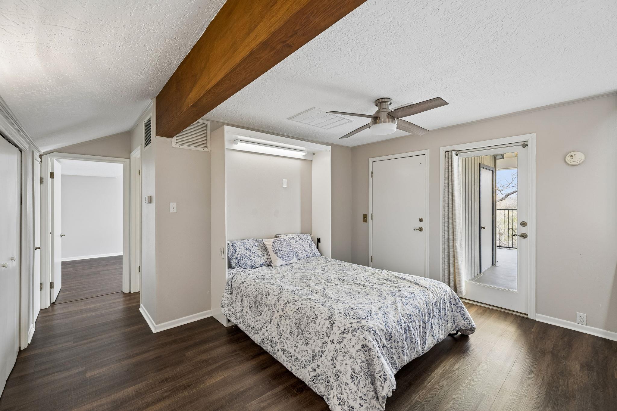 54 S Hampton Dr, Seguin, TX 78155