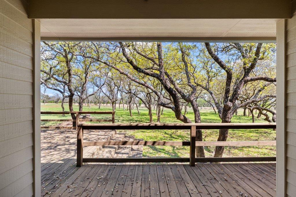 434 W Turner Ct, Johnson City, TX 78636