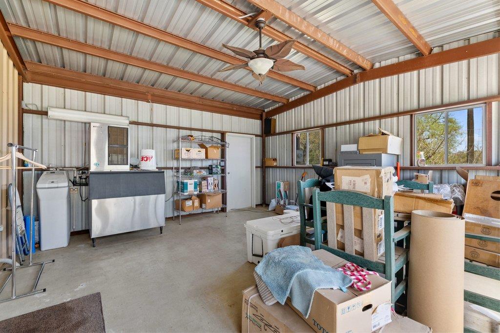 434 W Turner Ct, Johnson City, TX 78636