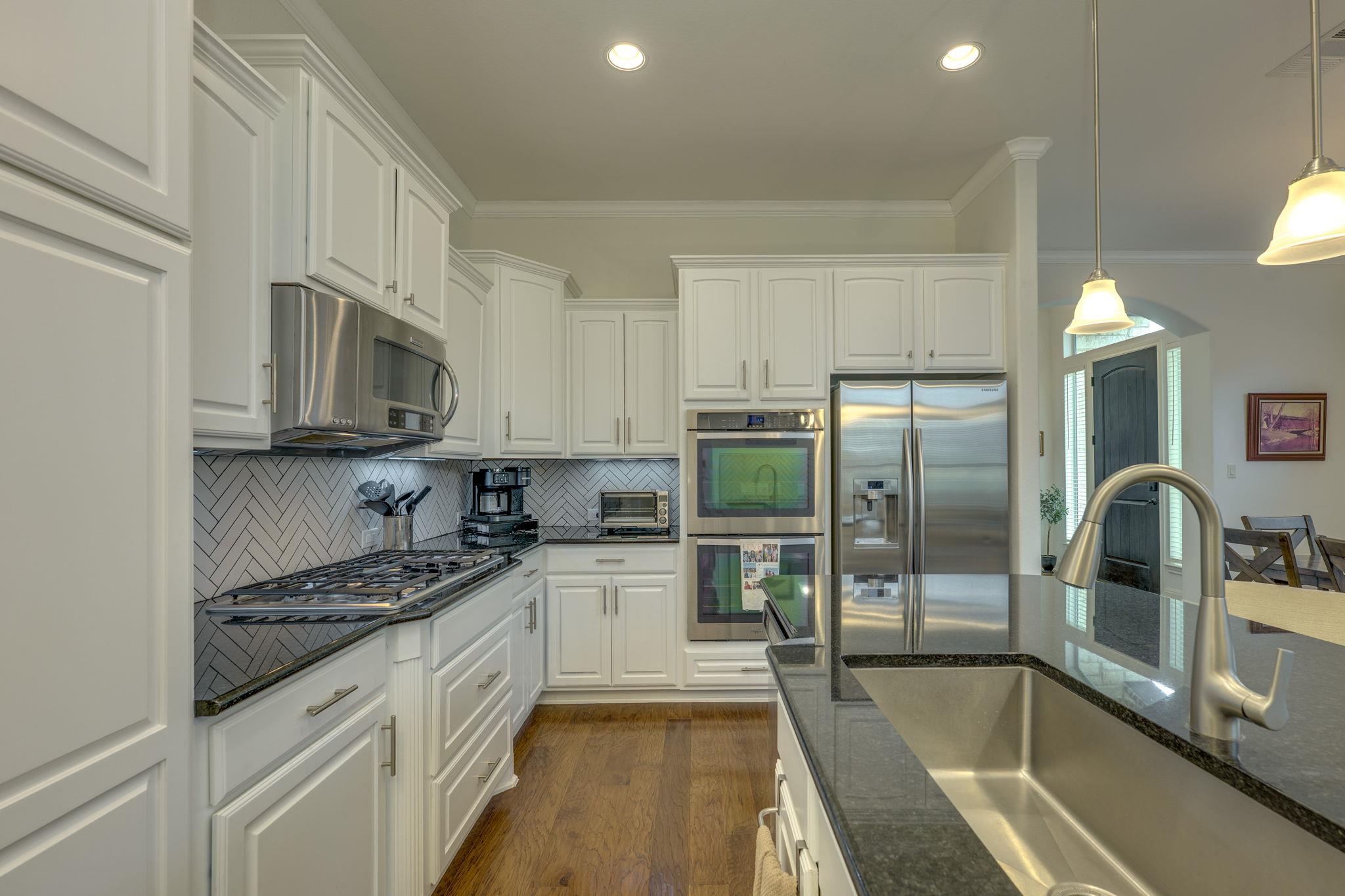 118 Perpetuation Dr, Austin, TX 78734