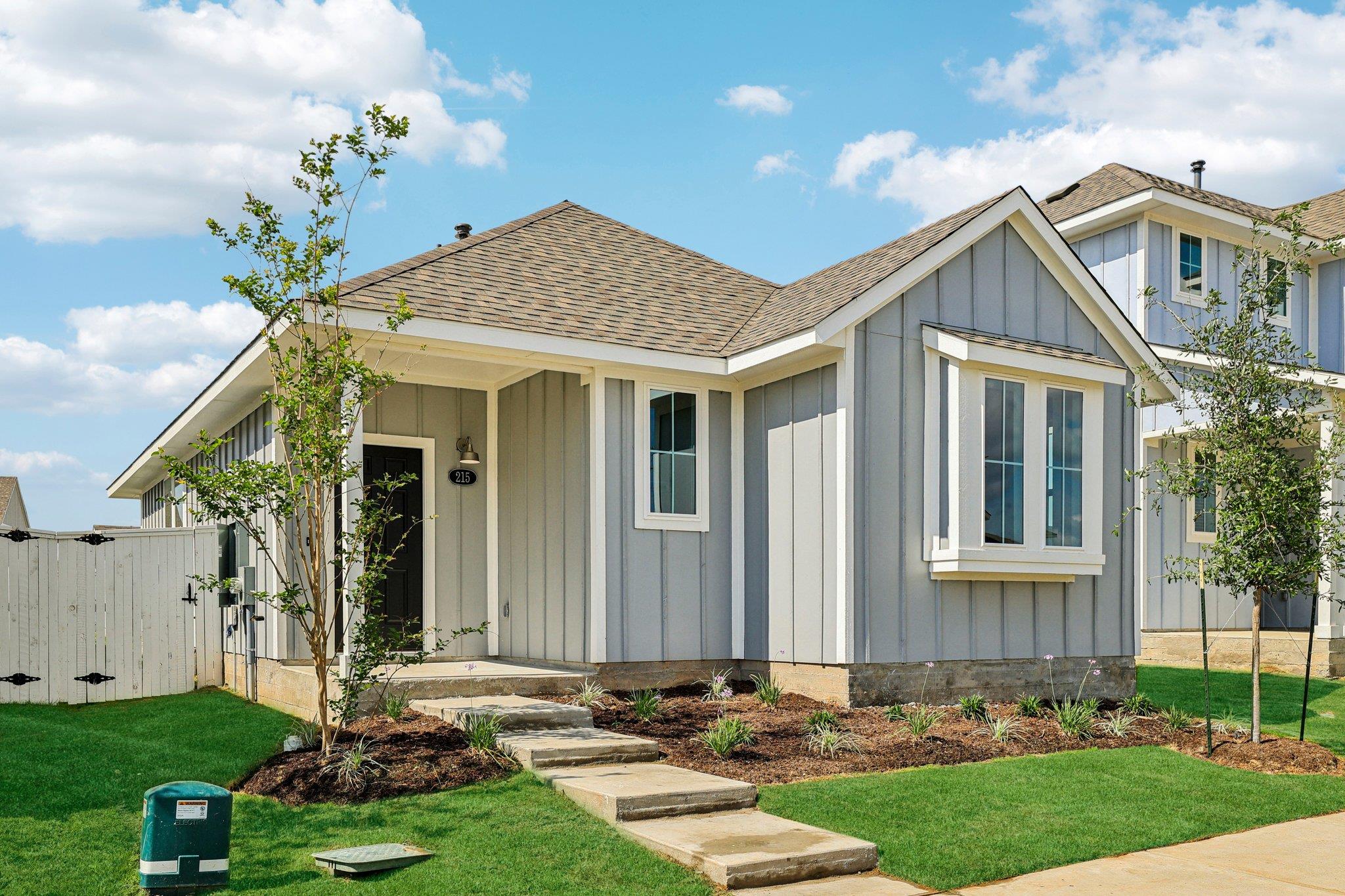 215 Cider Creek Dr, Elgin, TX 78621