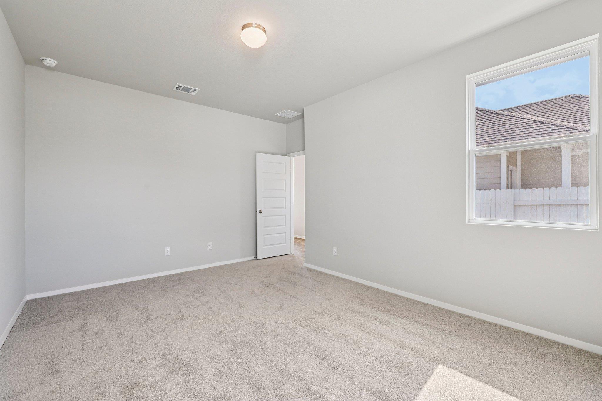 215 Cider Creek Dr, Elgin, TX 78621