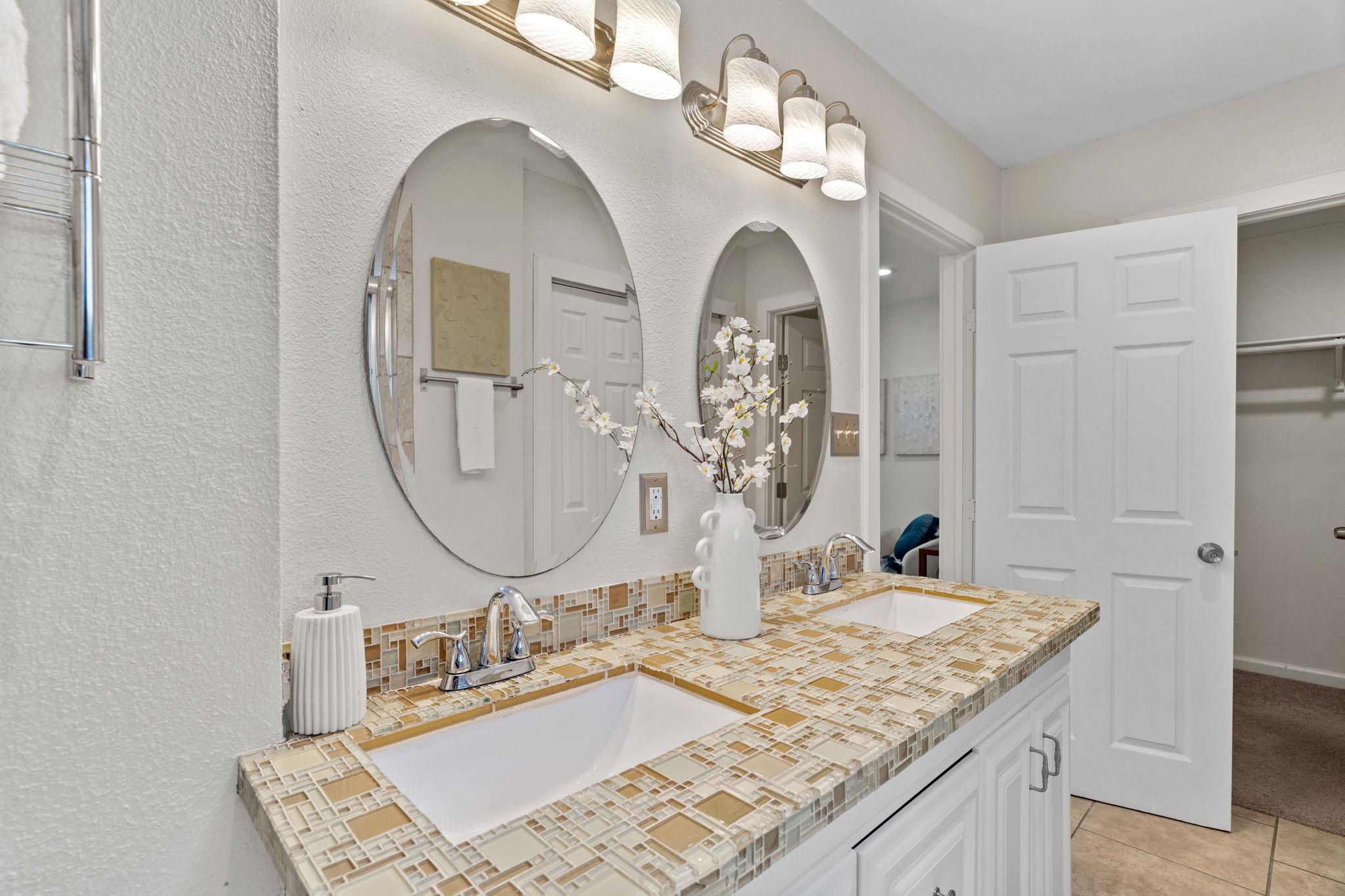 2604 Cockburn Dr, Austin, TX 78745