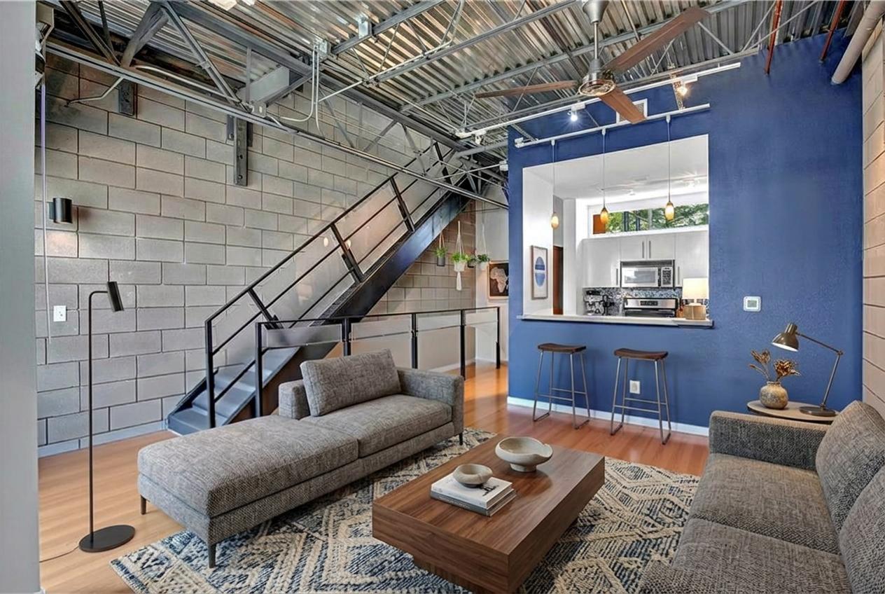 4801 S Congress Ave # B2, Austin, TX 78745