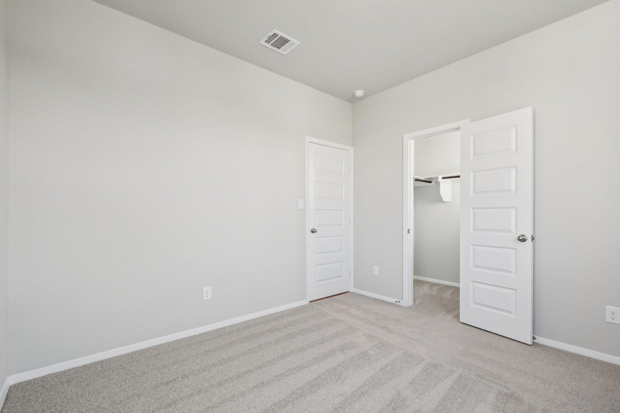 135 Summer Dr, Elgin, TX 78621