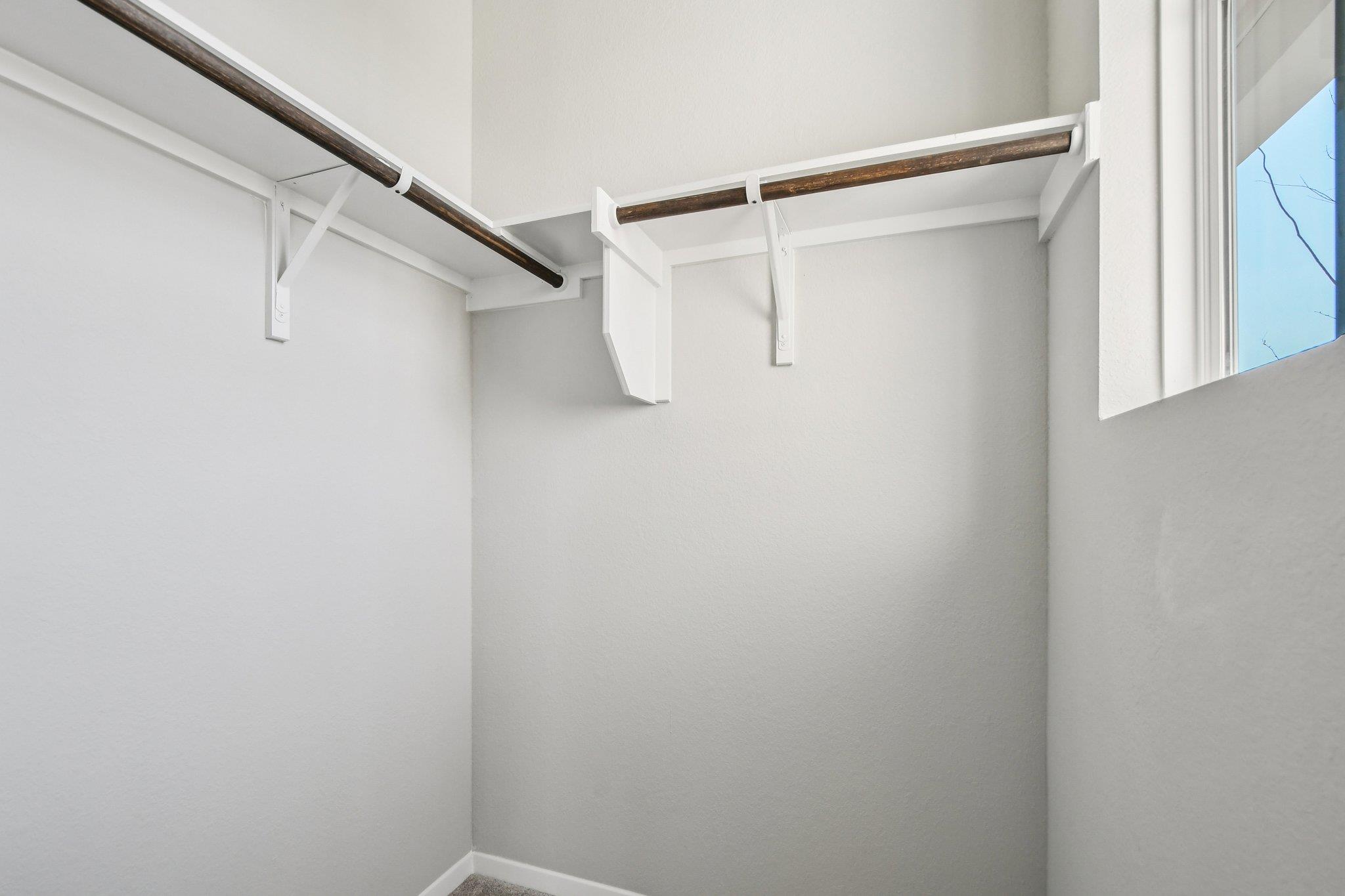 135 Summer Dr, Elgin, TX 78621