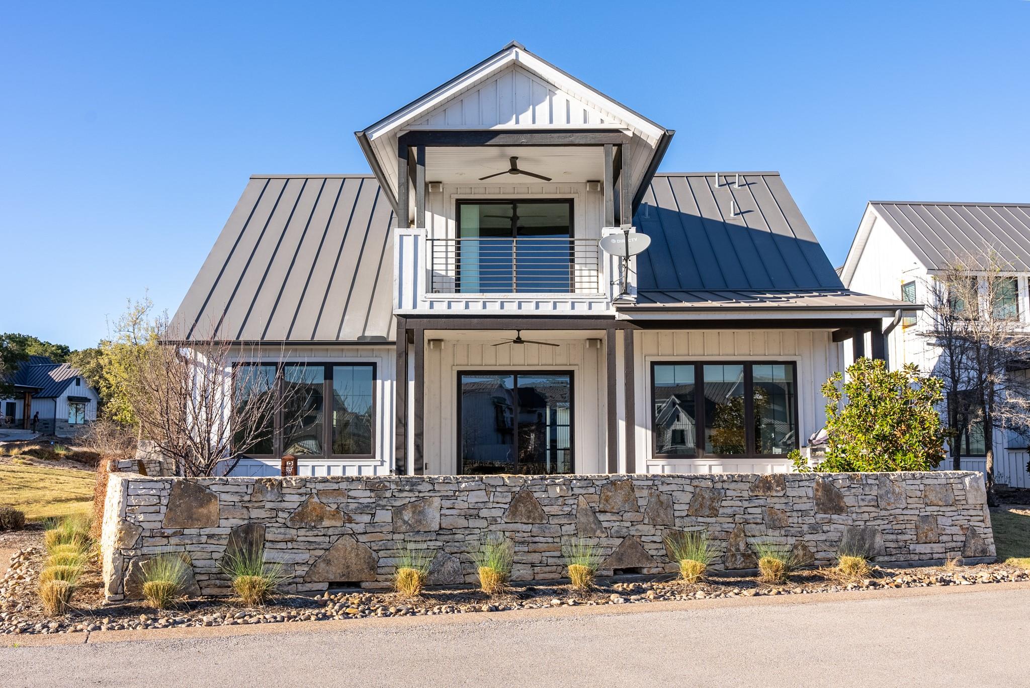 19517 Flying J Blvd # 6, Spicewood, TX 78669