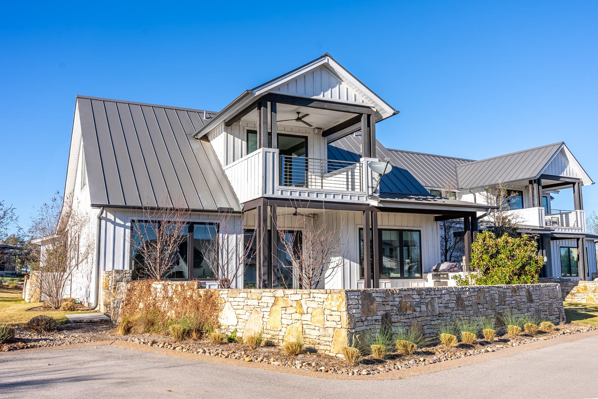 19517 Flying J Blvd # 6, Spicewood, TX 78669