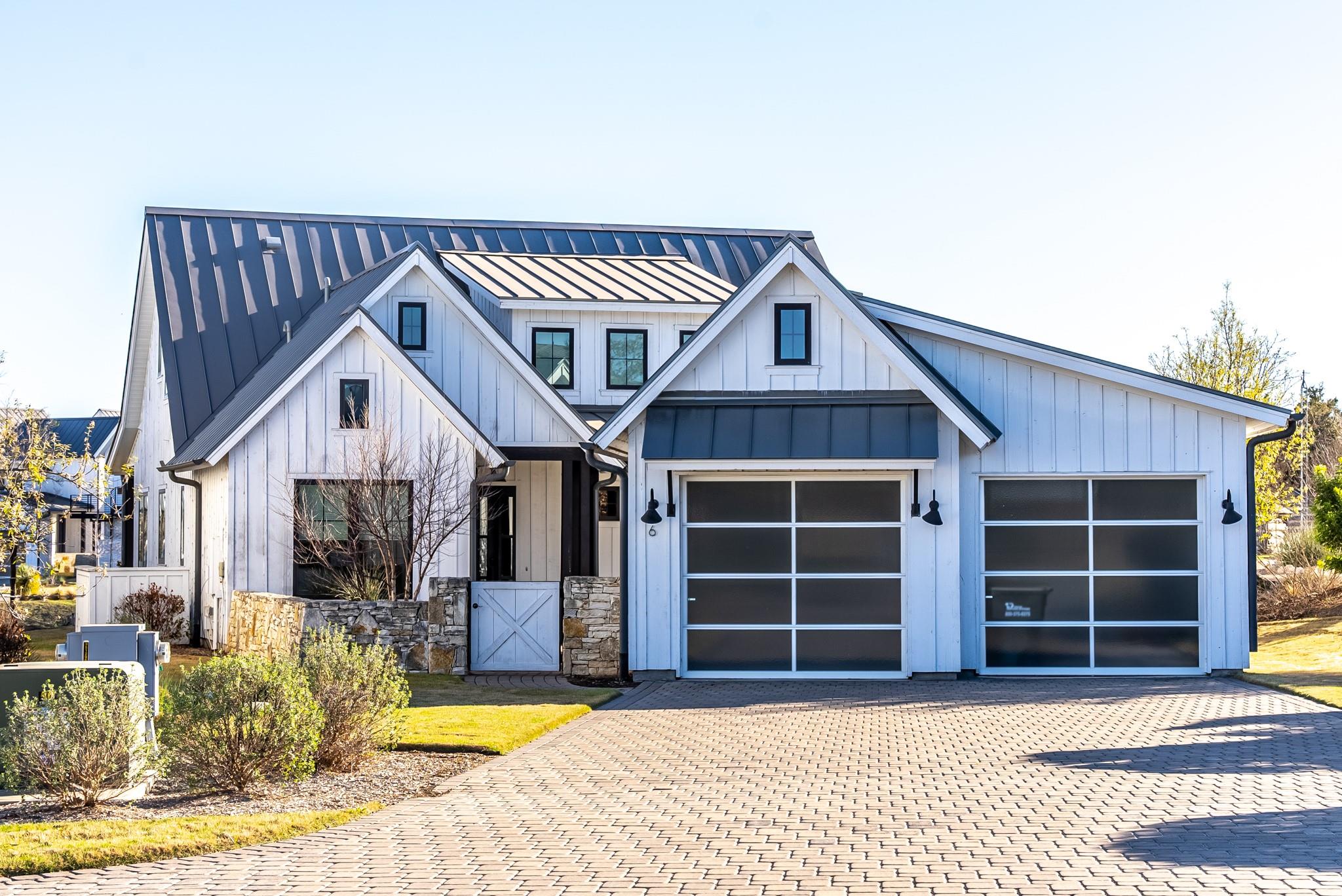 19517 Flying J Blvd # 6, Spicewood, TX 78669