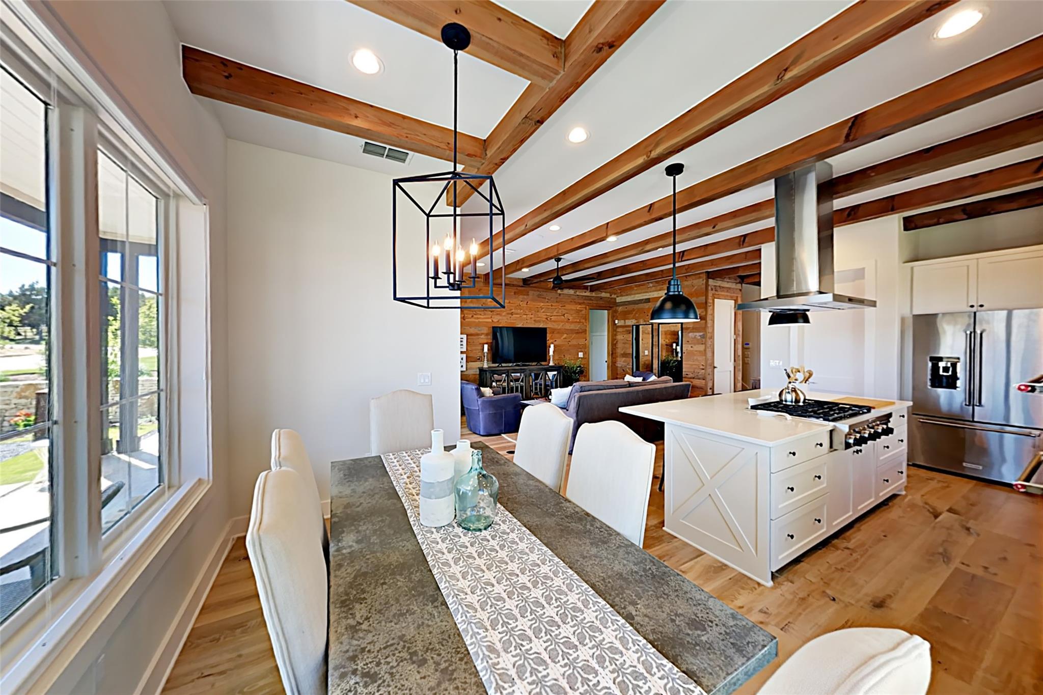 19517 Flying J Blvd # 6, Spicewood, TX 78669