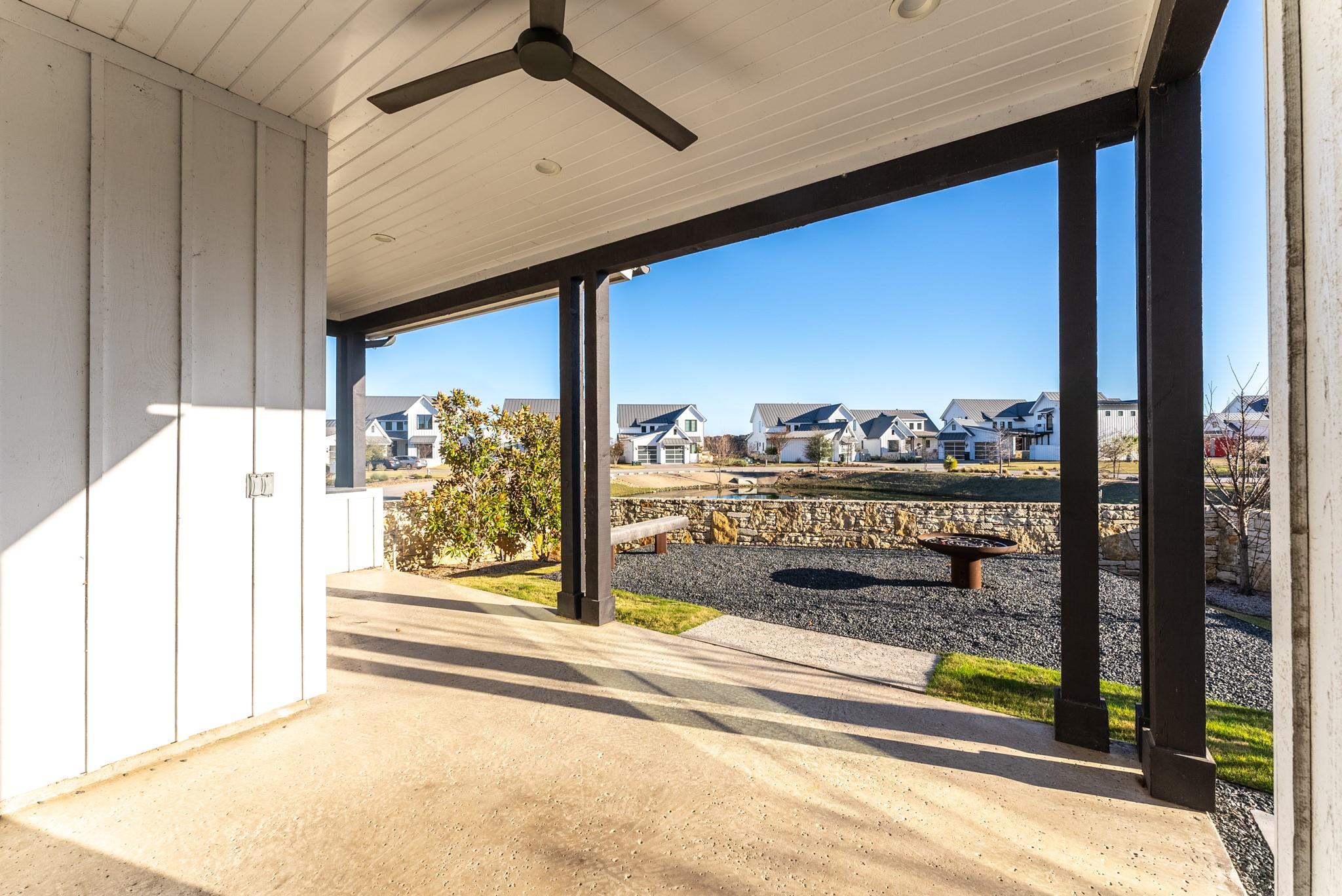 19517 Flying J Blvd # 6, Spicewood, TX 78669