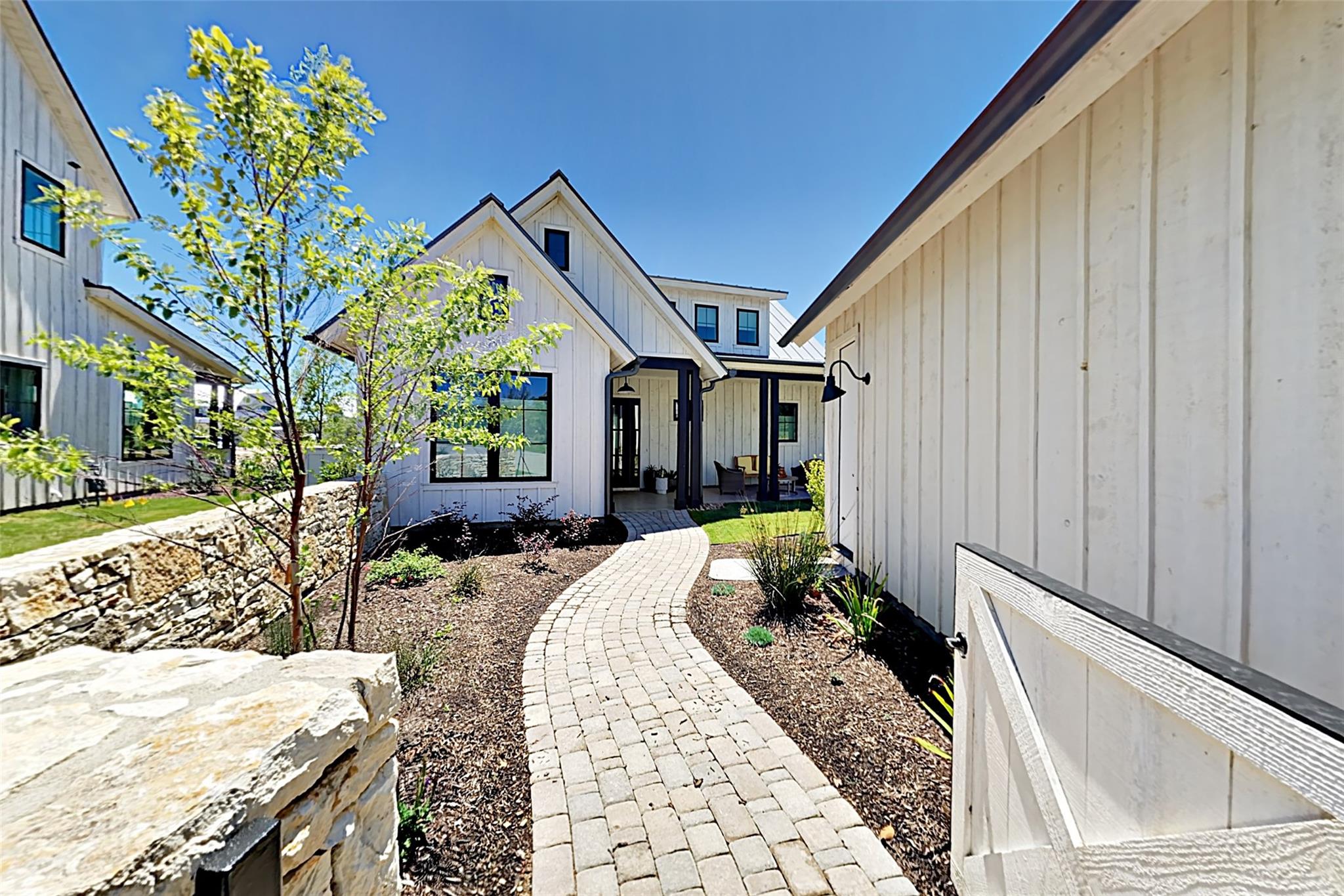 19517 Flying J Blvd # 6, Spicewood, TX 78669