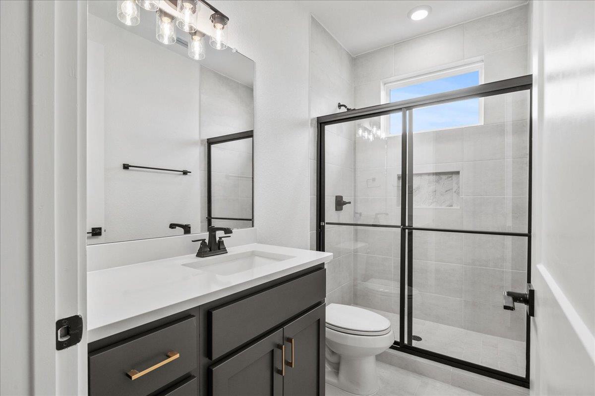 19109 Hopper Ln, Austin, TX 78738