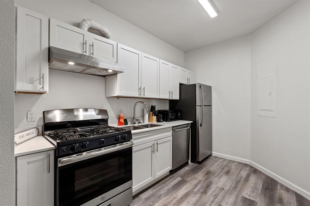 911 W 22 St # 401, Austin, TX 78705