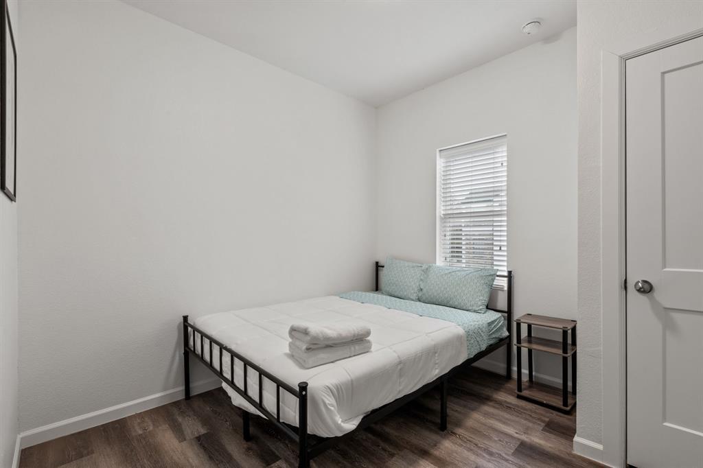 911 W 22 St # 401, Austin, TX 78705