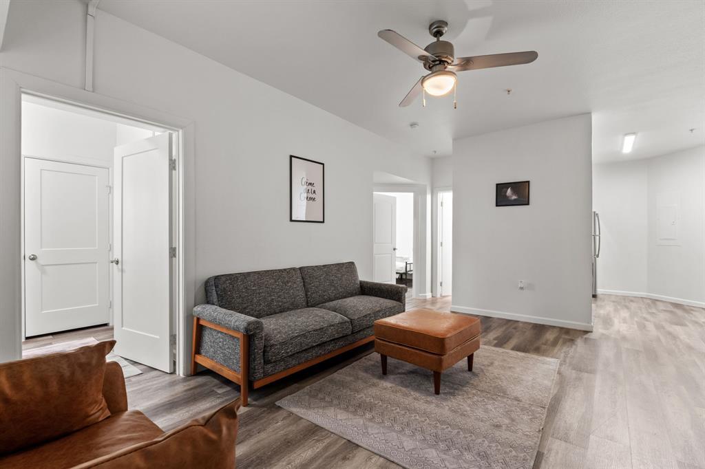 911 W 22 St # 401, Austin, TX 78705