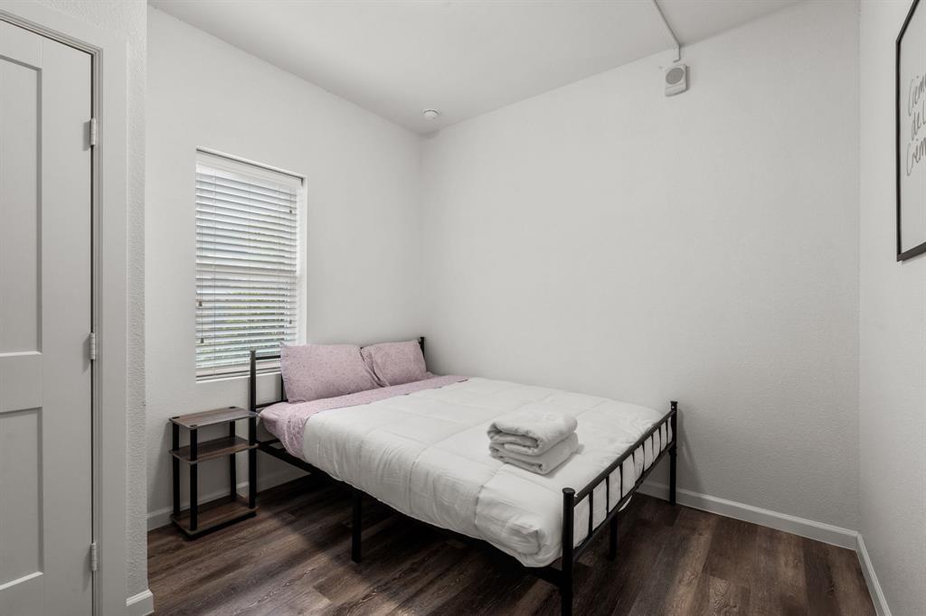 911 W 22 St # 401, Austin, TX 78705