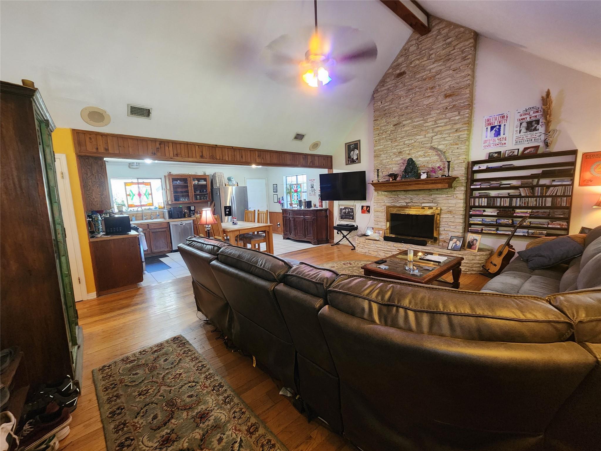 200 Little Barton Dr, Dripping Springs, TX 78620