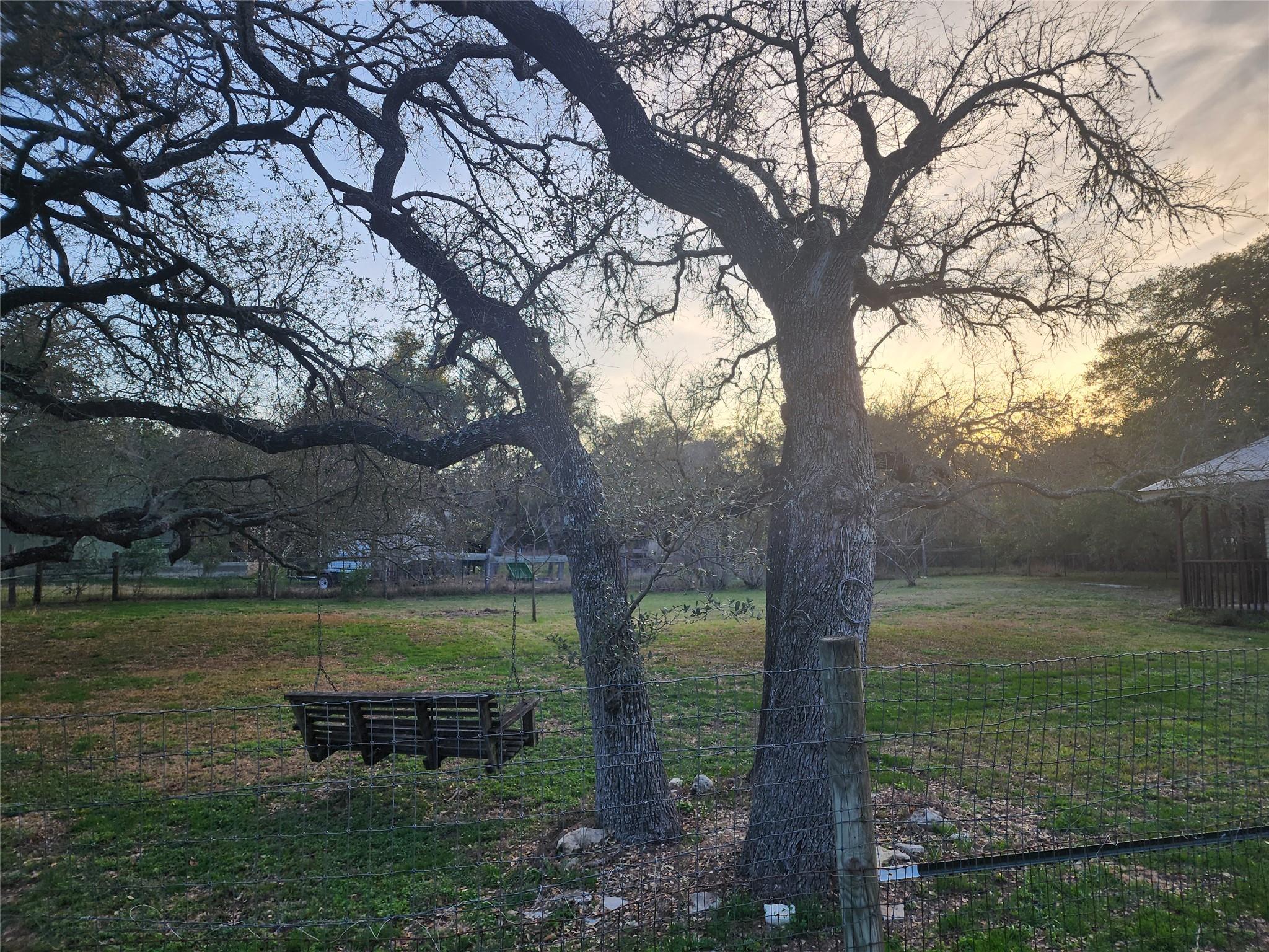 200 Little Barton Dr, Dripping Springs, TX 78620