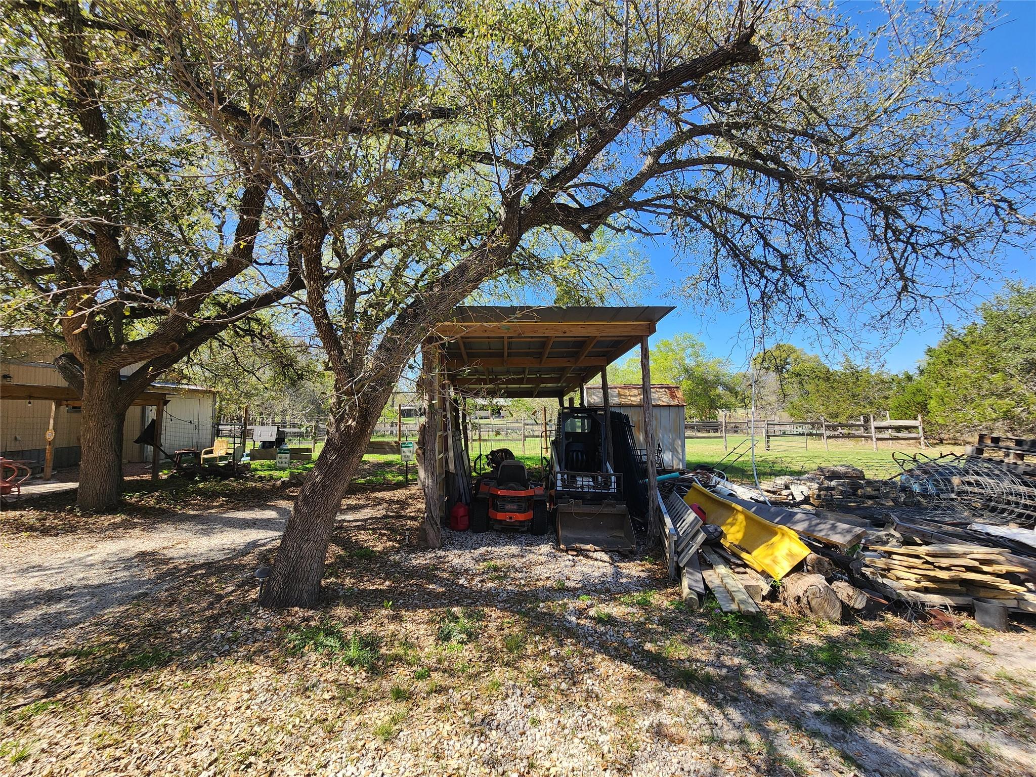 200 Little Barton Dr, Dripping Springs, TX 78620