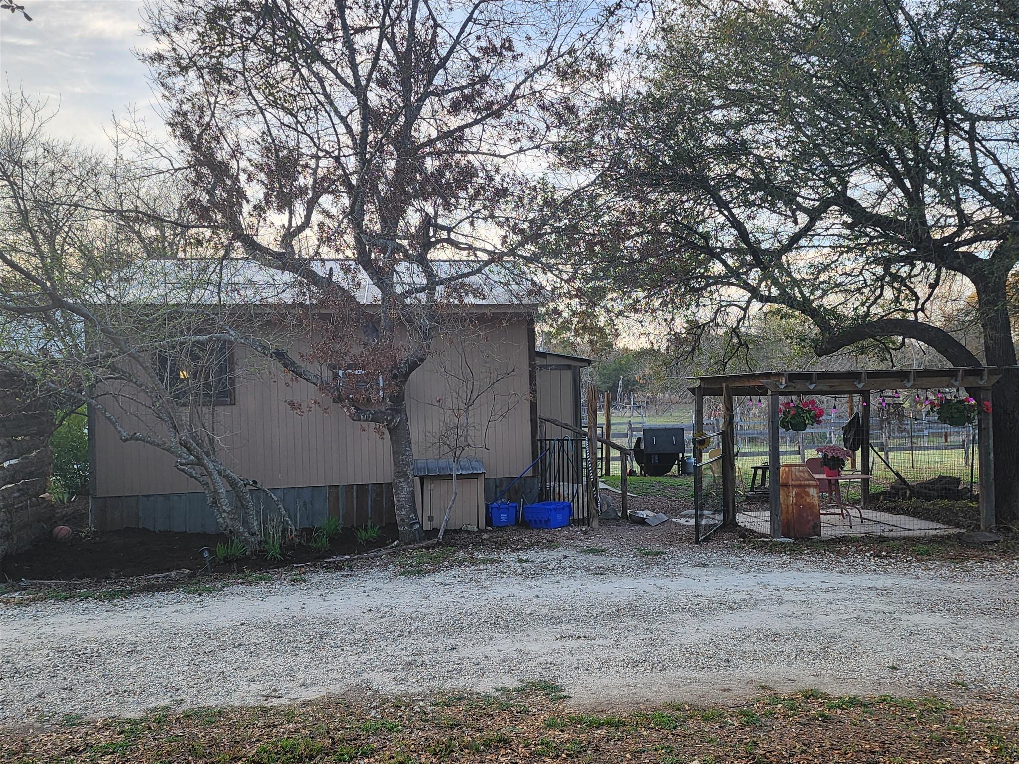 200 Little Barton Dr, Dripping Springs, TX 78620