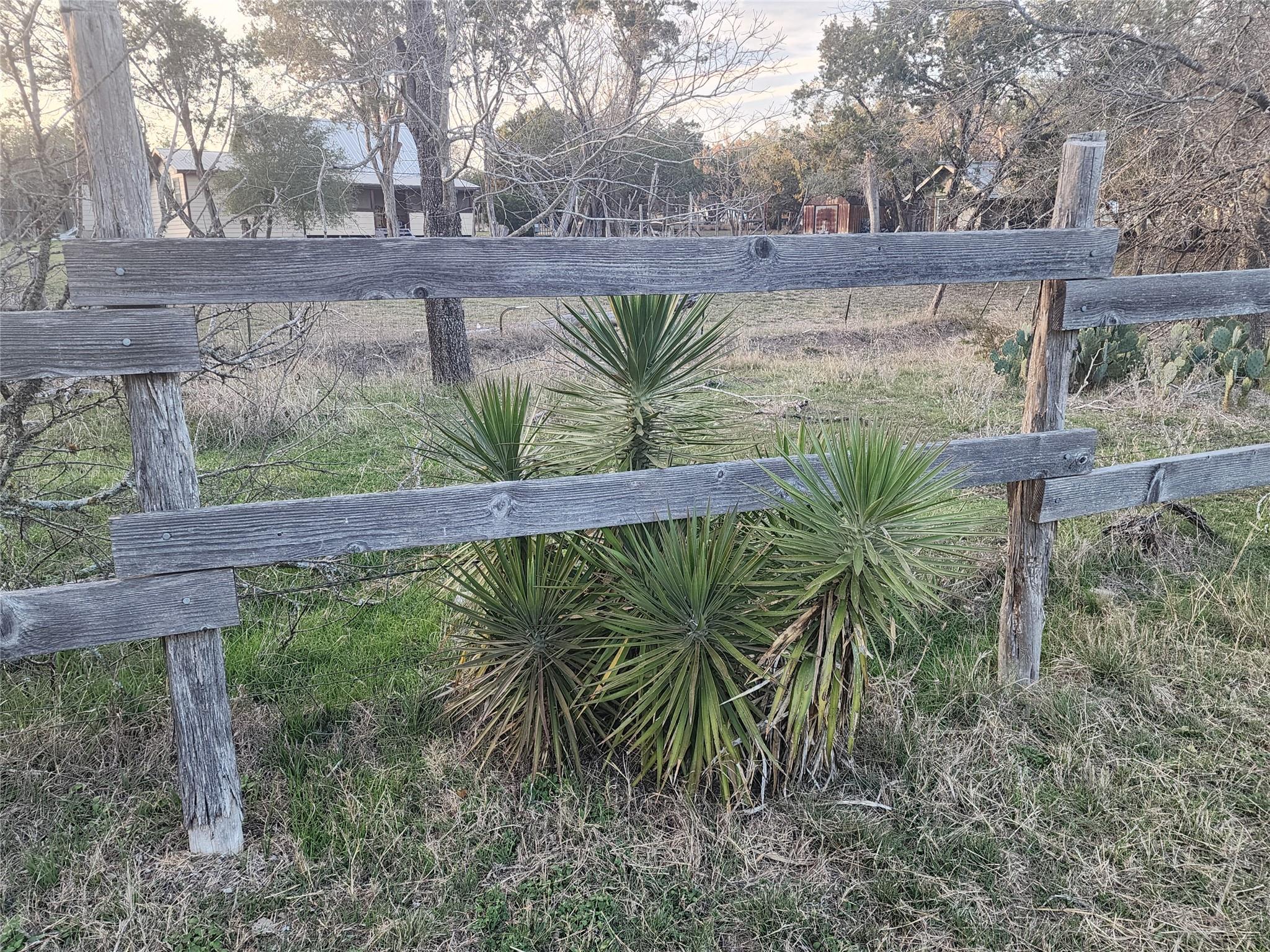 200 Little Barton Dr, Dripping Springs, TX 78620