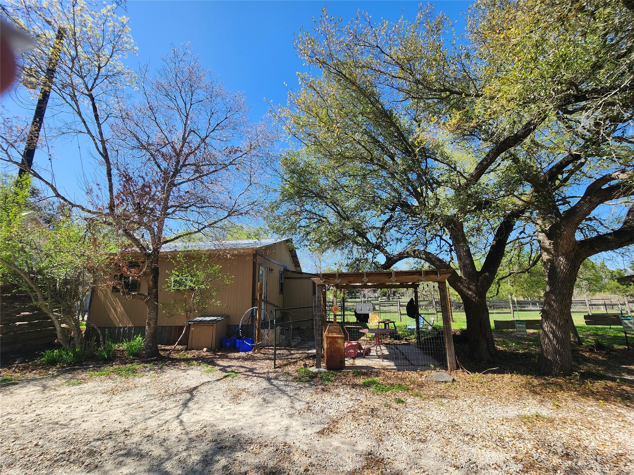 200 Little Barton Dr, Dripping Springs, TX 78620